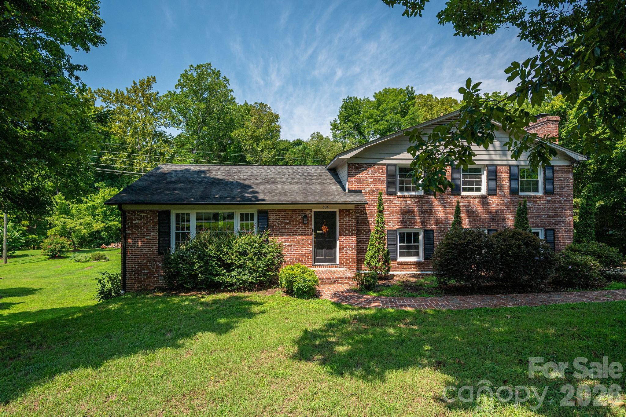 Single Family Residence at 304 Windsor Drive, Shelby, photo 32 of 48