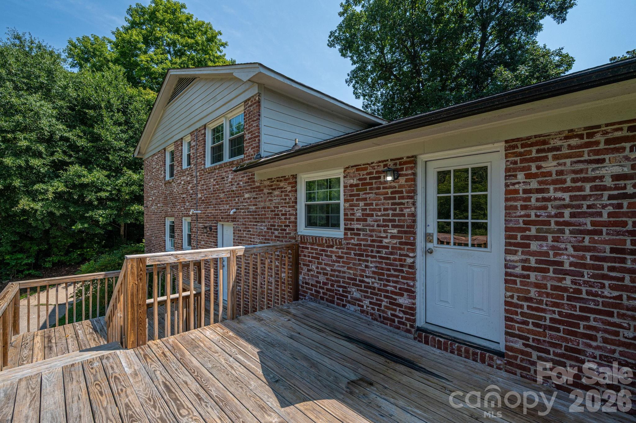 Single Family Residence at 304 Windsor Drive, Shelby, photo 34 of 48