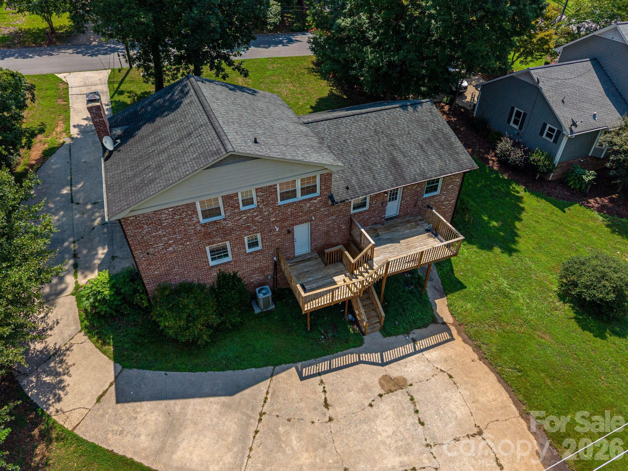 Single Family Residence at 304 Windsor Drive, Shelby, photo 40 of 48