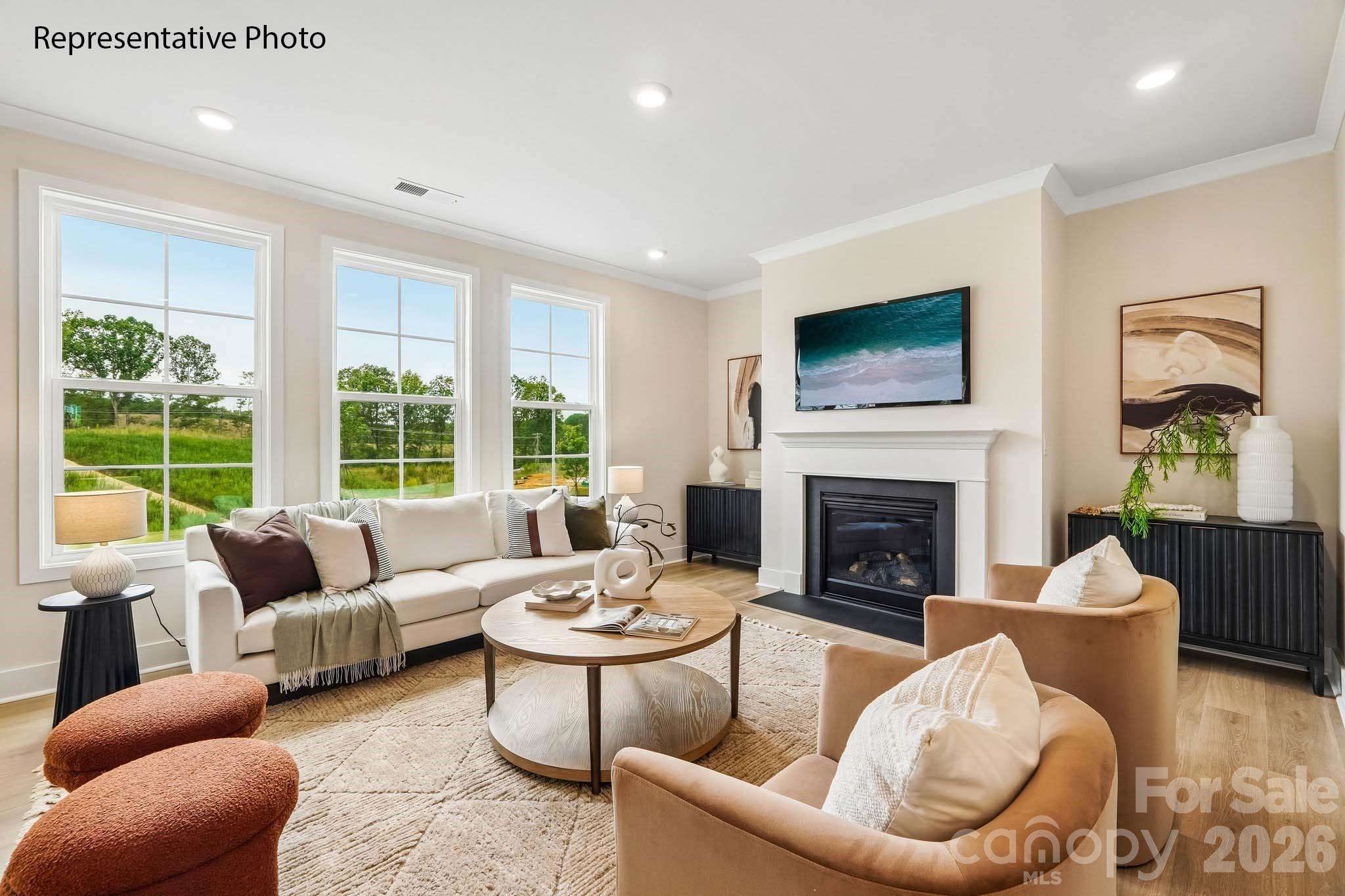 Single Family Residence at 4187 Round Table Drive, Gastonia, photo 6 of 31