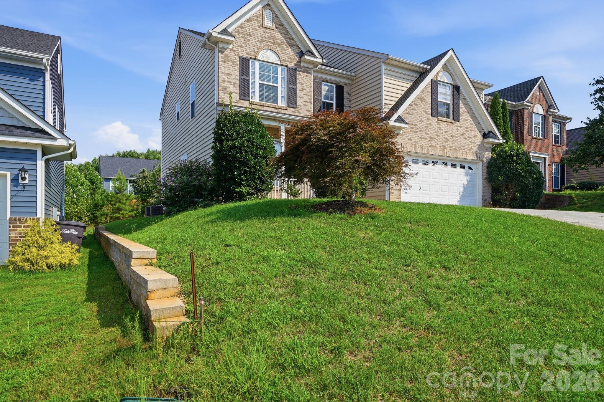 Single Family Residence at 182 Wedge View Way, Statesville, photo 4 of 47