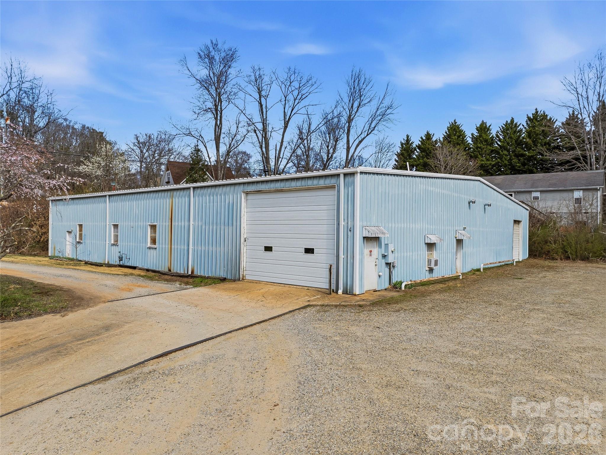 5 Woodland Drive