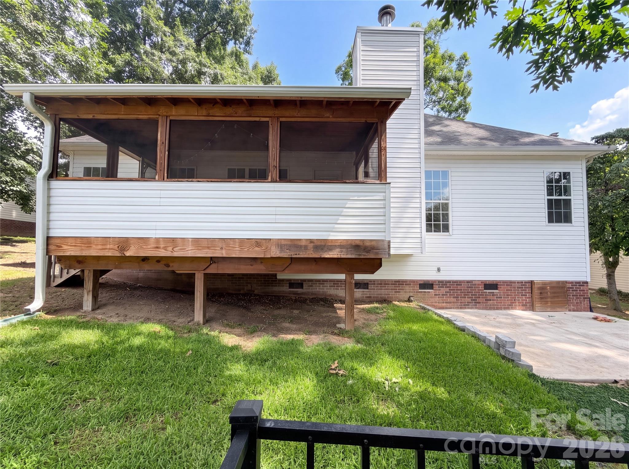 Single Family Residence at 2160 Brantley Creek Drive, Kannapolis, photo 16 of 16