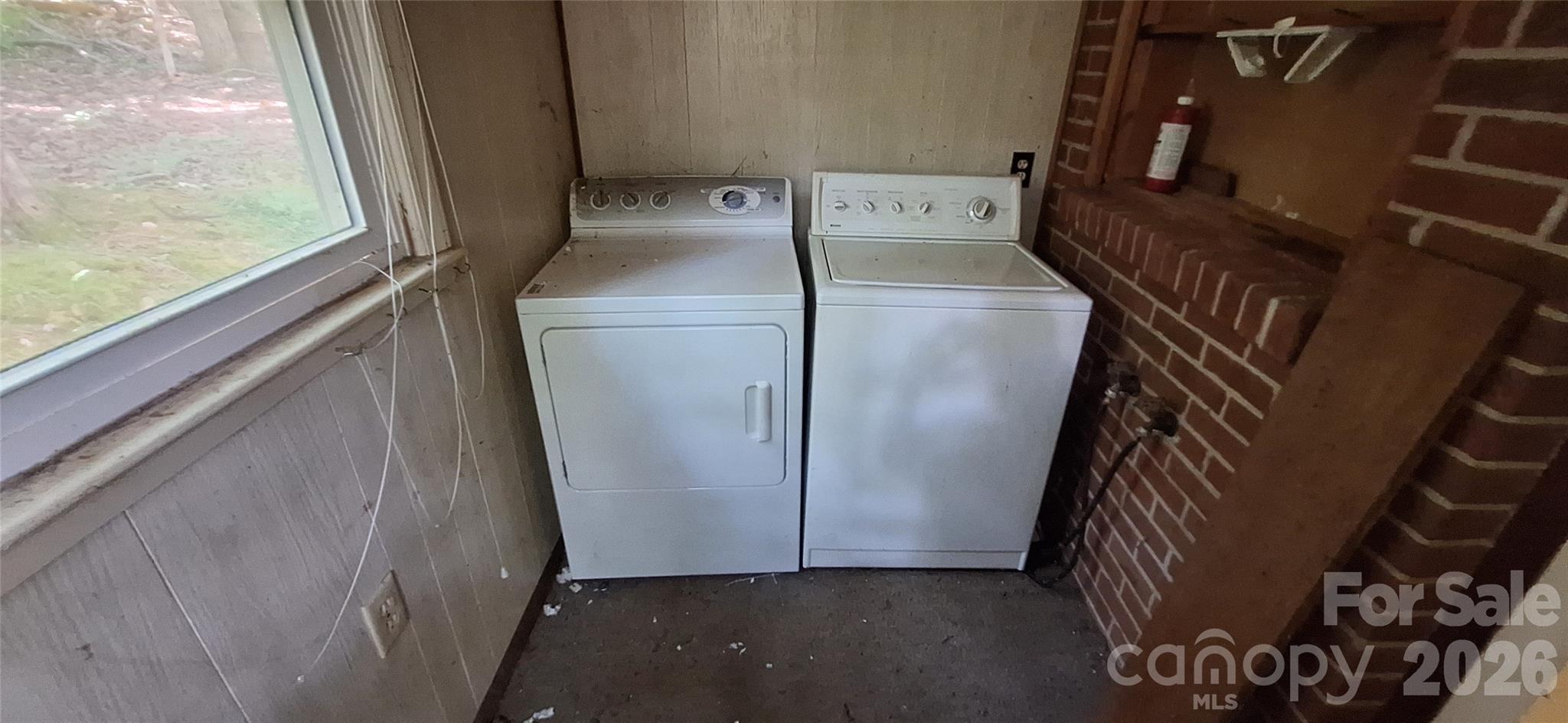 Laundry - 1036 Curve View Road, Lincolnton