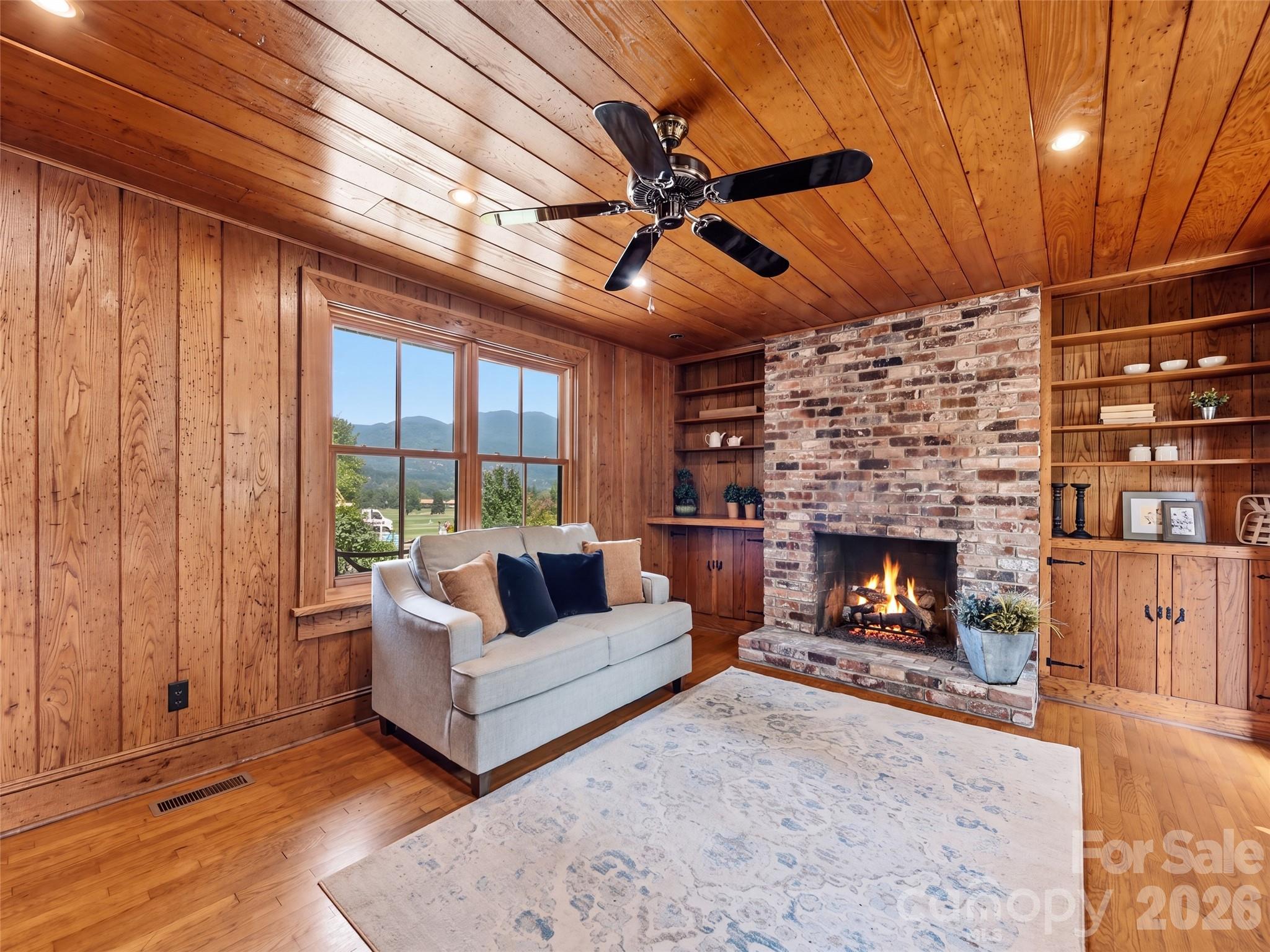 Single Family Residence at 279 Longview Drive, Waynesville, photo 11 of 35