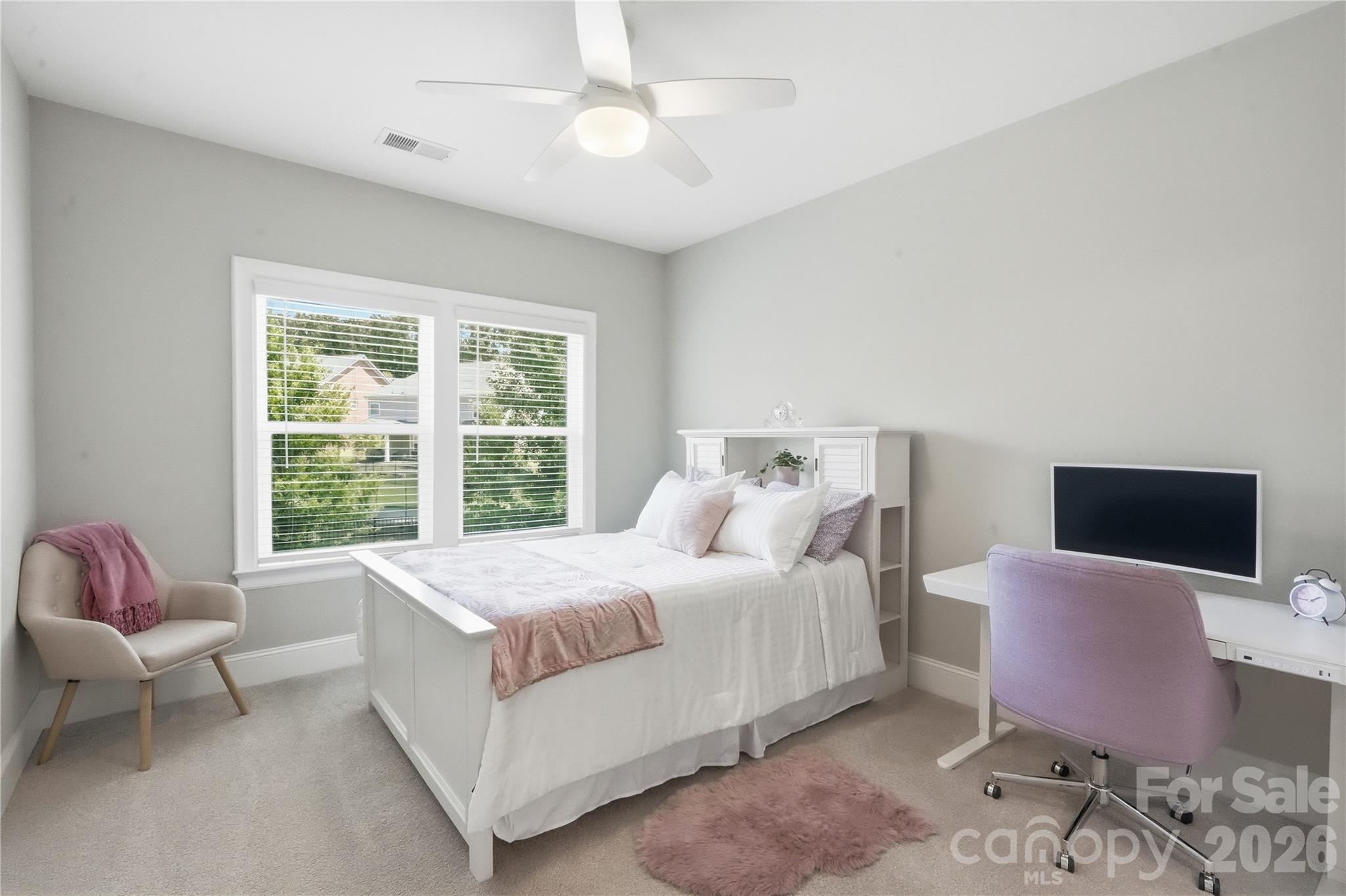 Bedroom 5 attached to dual entry bathroom - 1621 Afton Way, Fort Mill