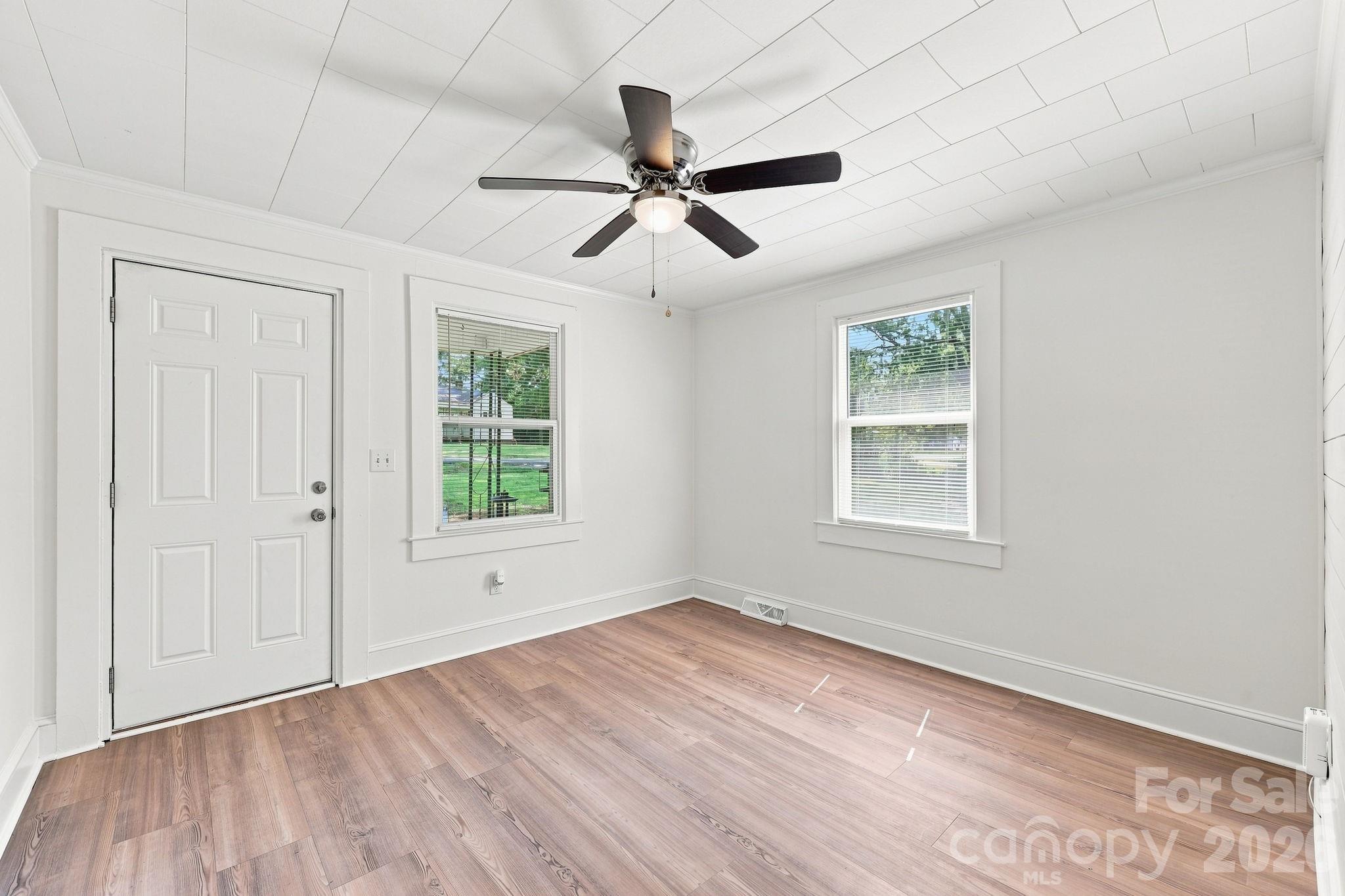 Single Family Residence at 74 Pinecrest Drive SW, Concord, photo 17 of 45