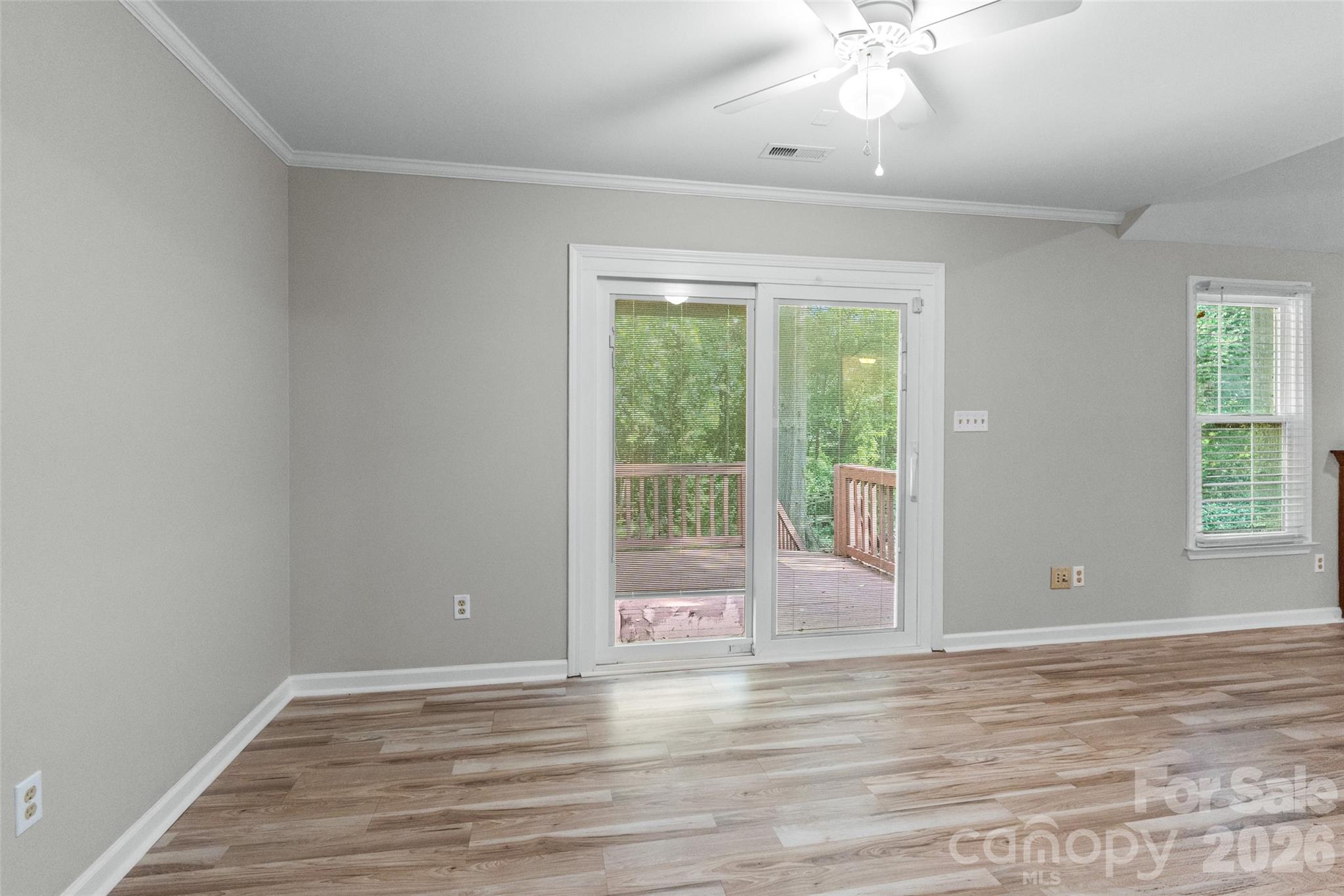 Single Family Residence at 823 Thistledown Drive, Rock Hill, photo 13 of 29