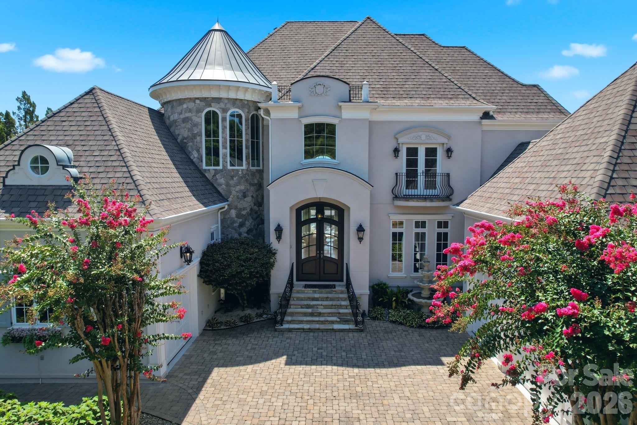 Single Family Residence at 18332 Harbor Light Boulevard, Cornelius, photo 2 of 48