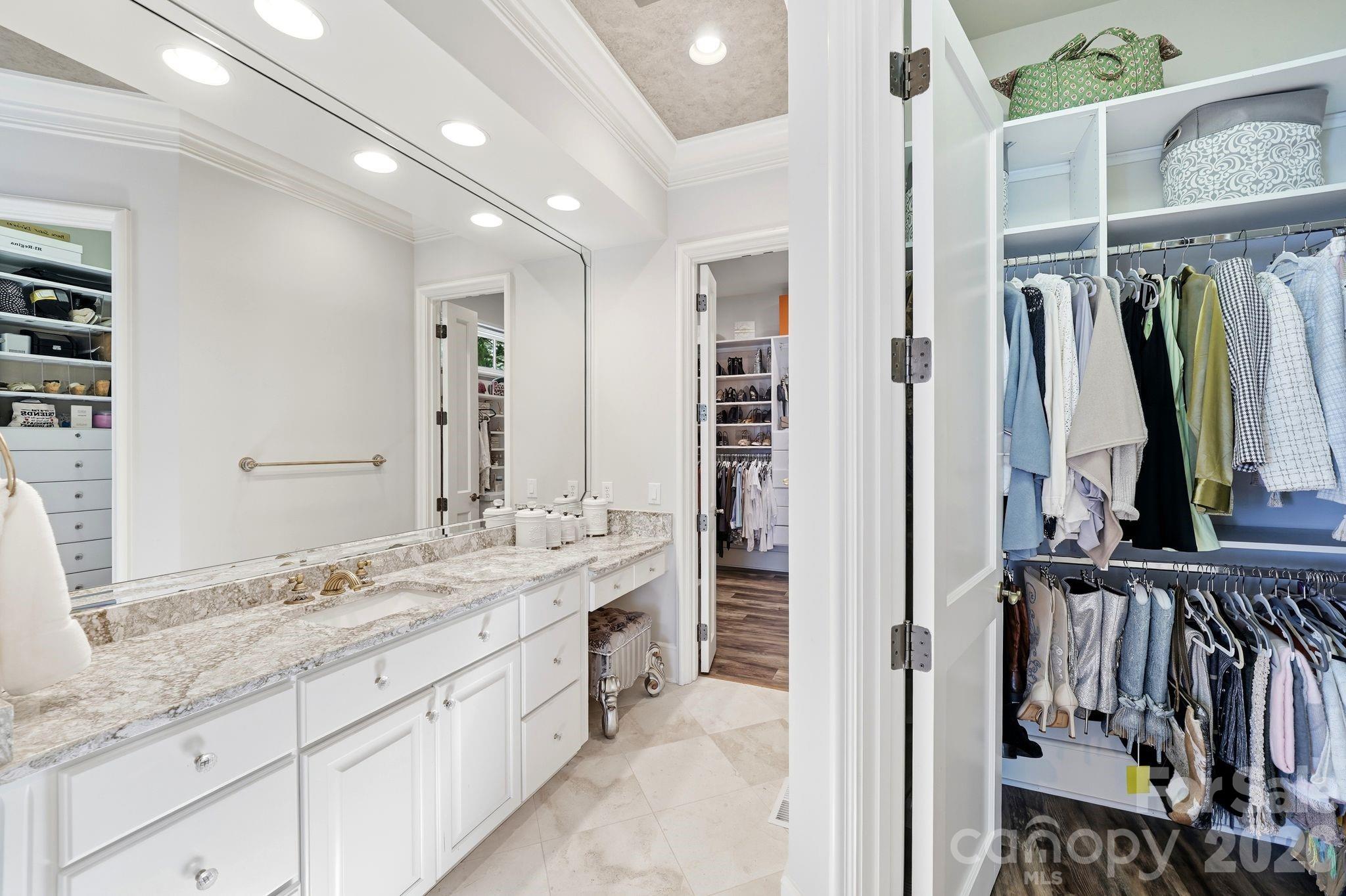 Single Family Residence at 18332 Harbor Light Boulevard, Cornelius, photo 24 of 48
