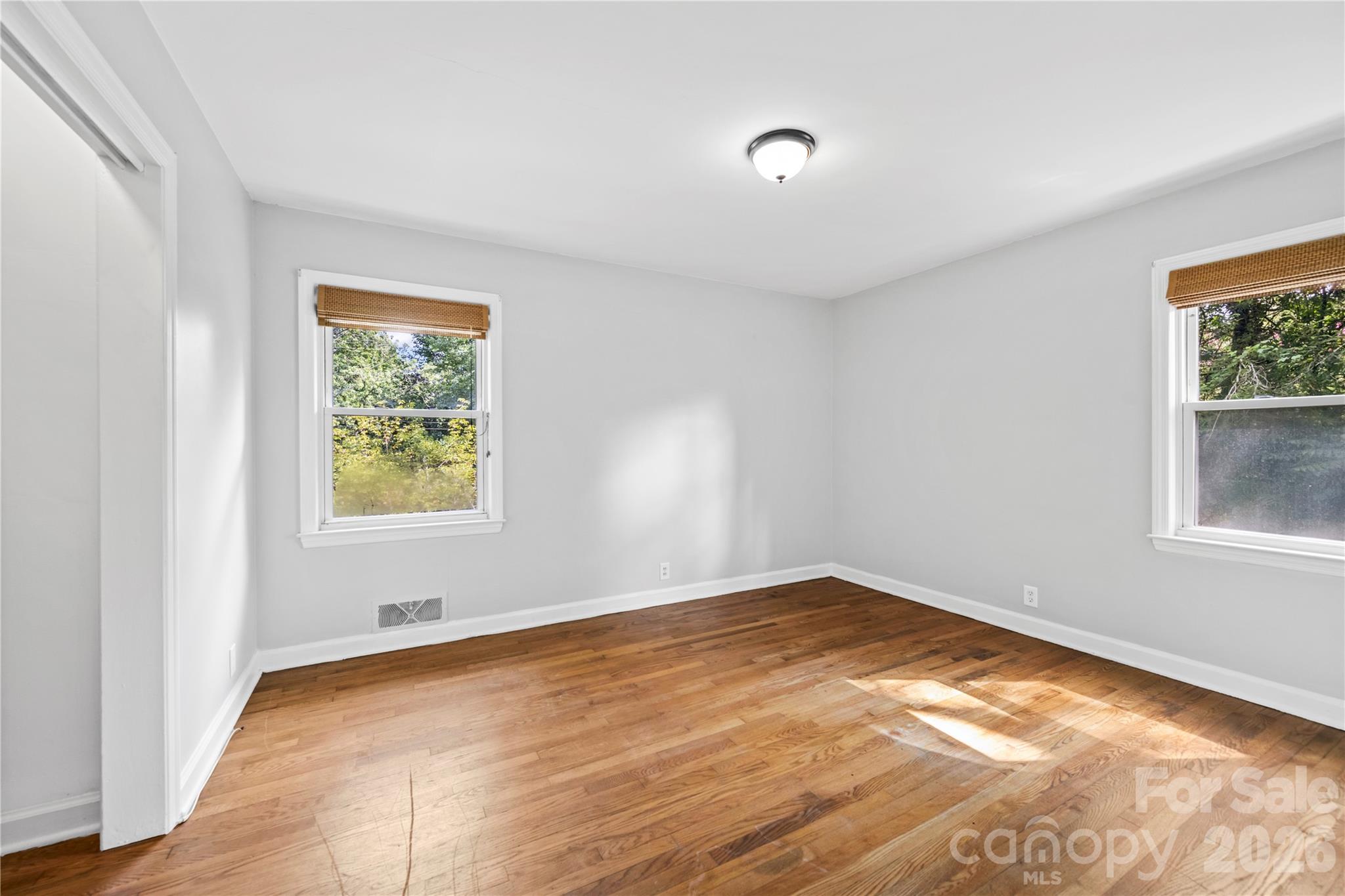 Single Family Residence at 107 Wilshire Drive, Asheville, photo 13 of 23
