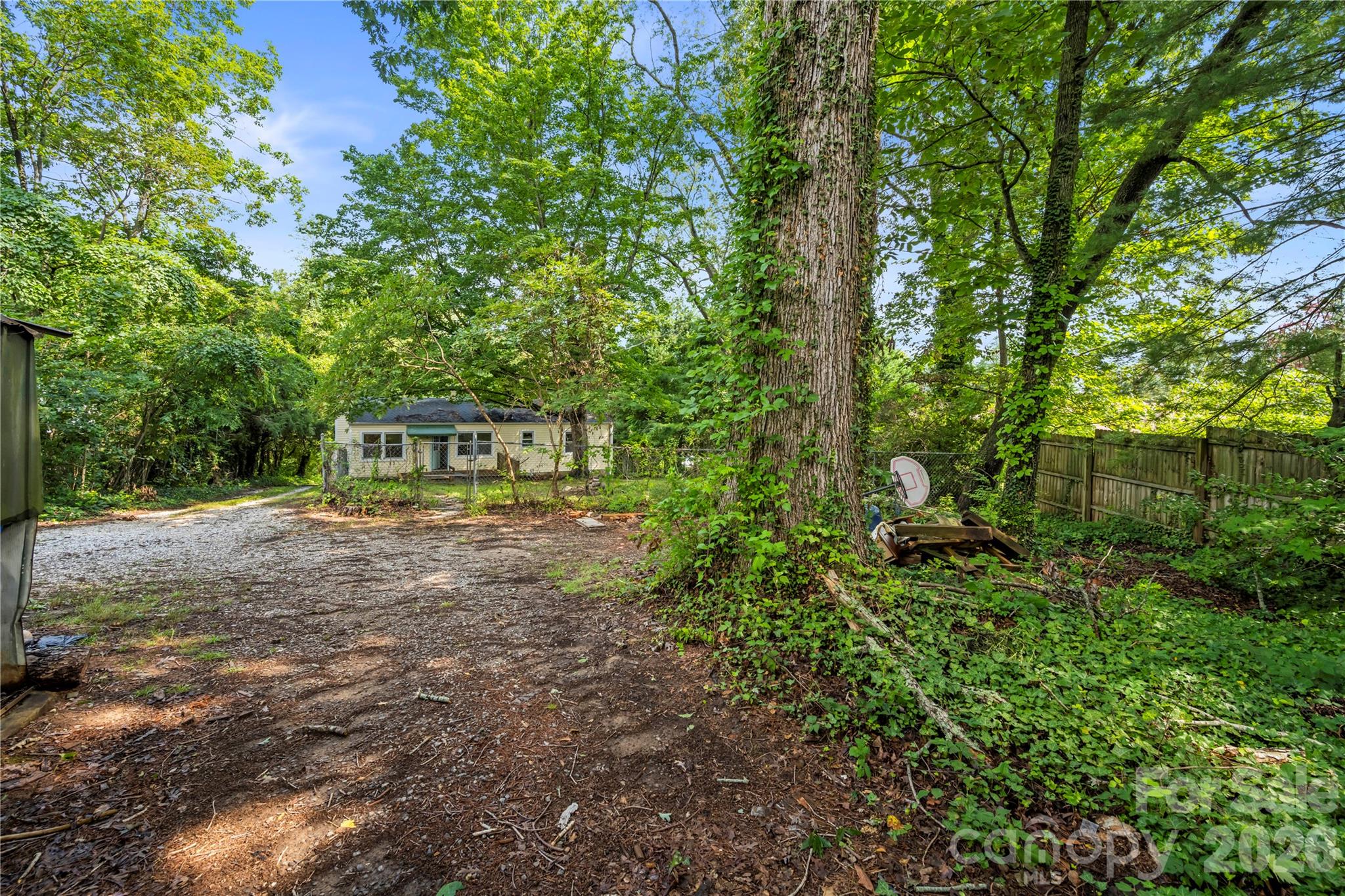 Single Family Residence at 107 Wilshire Drive, Asheville, photo 21 of 23
