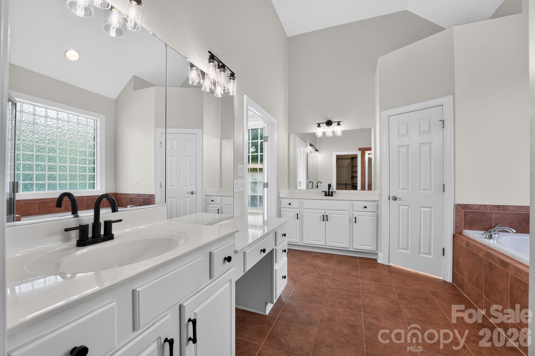 Single Family Residence at 3105 Linkside Court, Fort Mill, photo 25 of 28