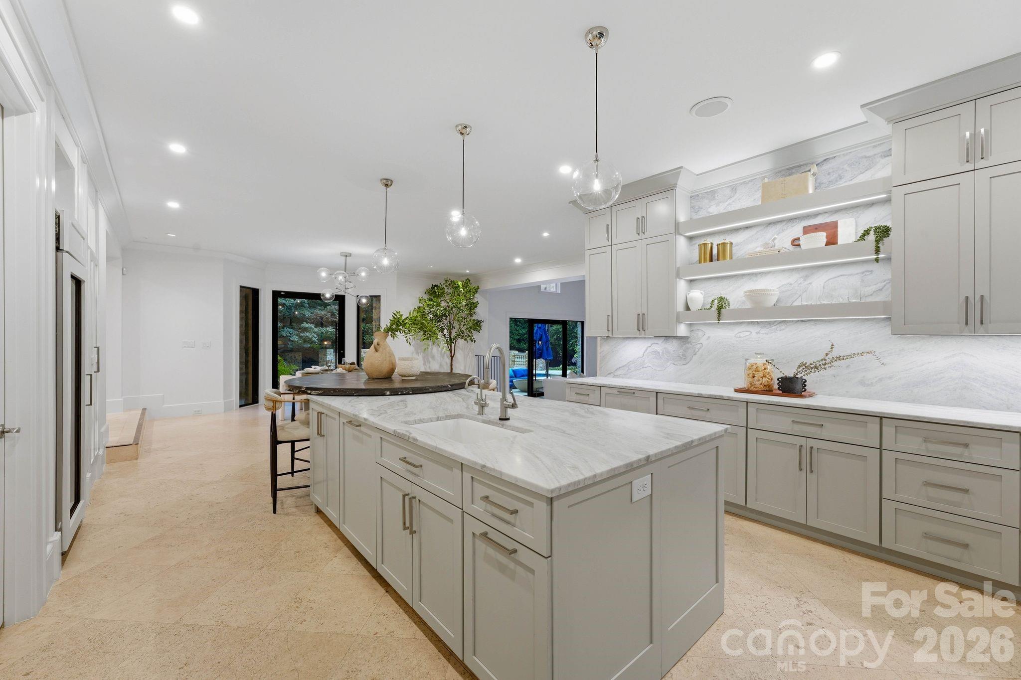 Single Family Residence at 4231 Fox Brook Lane, Charlotte, photo 14 of 38