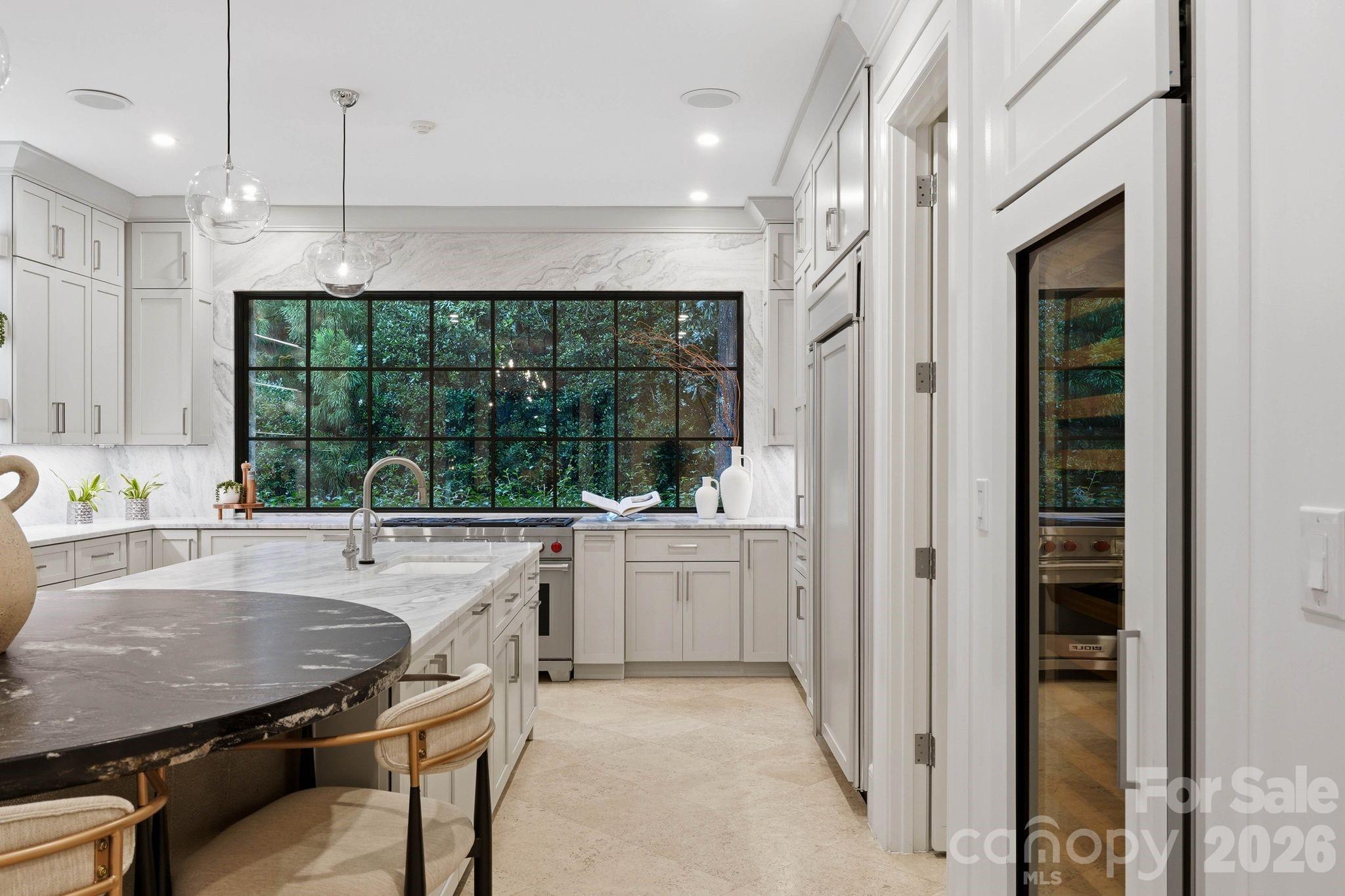 Single Family Residence at 4231 Fox Brook Lane, Charlotte, photo 15 of 38