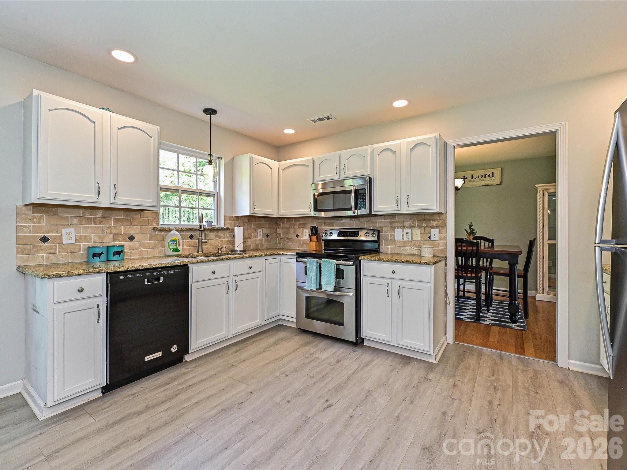 Kitchen - 126 Rusty Nail Drive, Mooresville