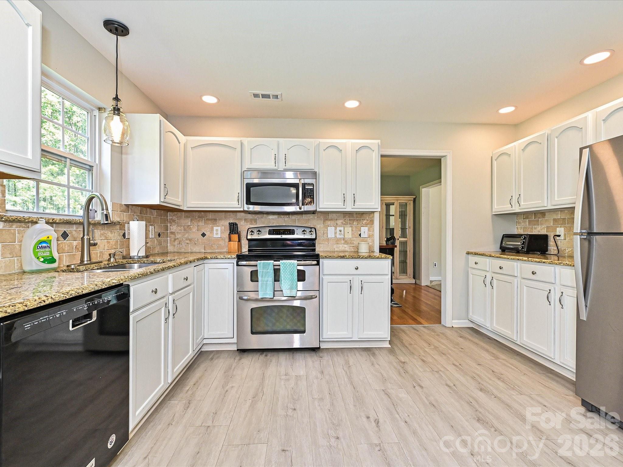 Kitchen - 126 Rusty Nail Drive, Mooresville