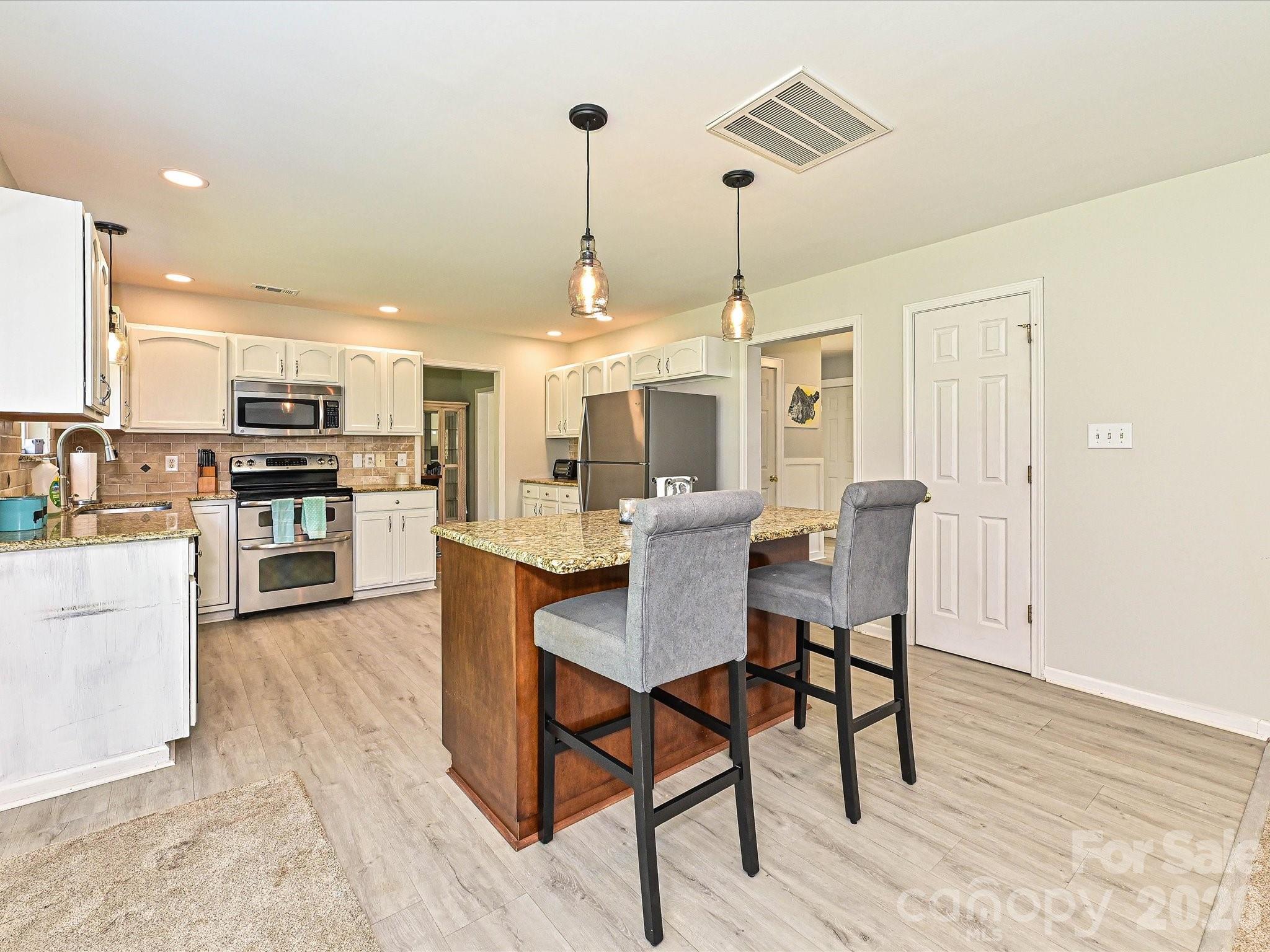 Kitchen - 126 Rusty Nail Drive, Mooresville