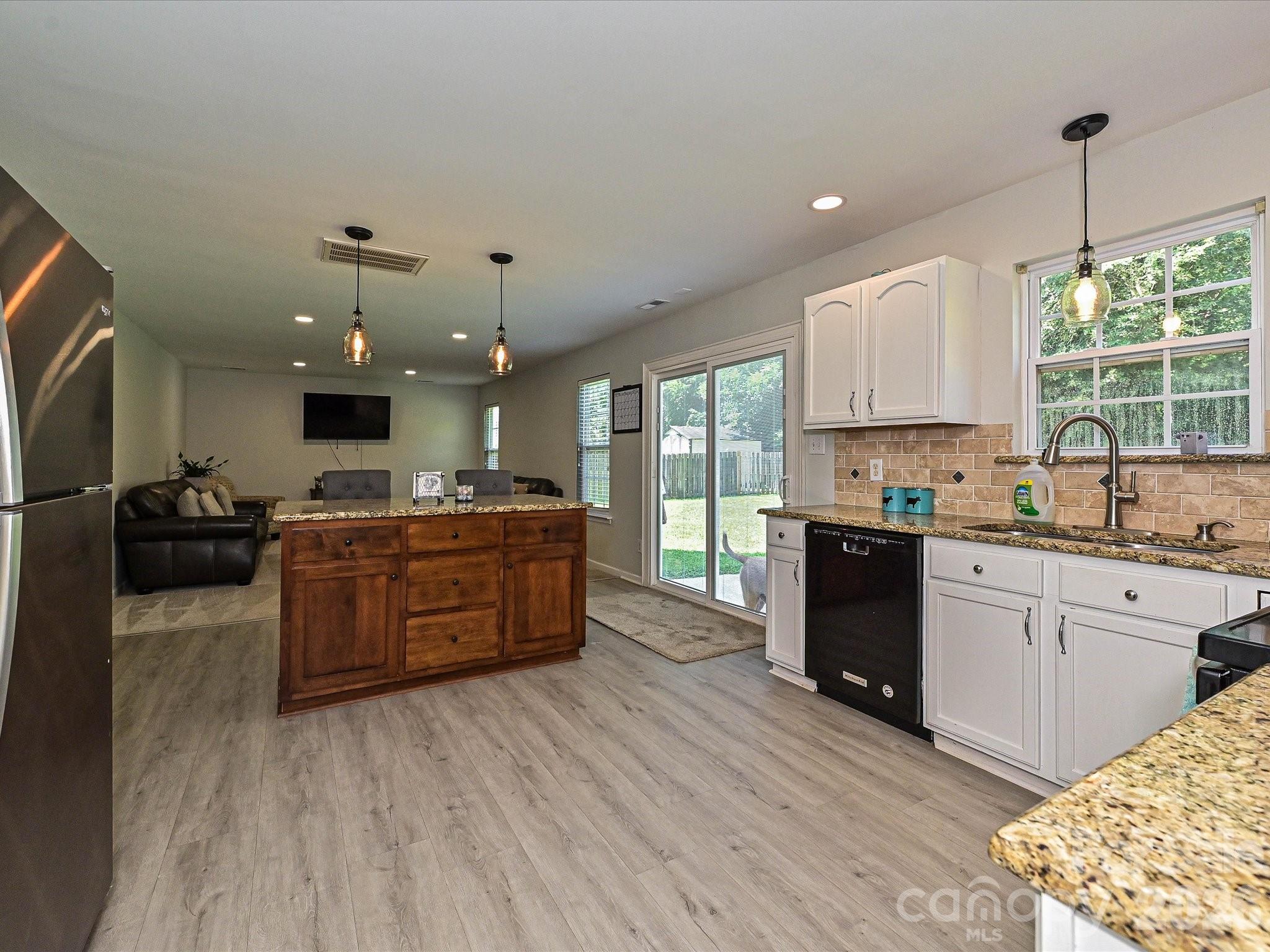 Kitchen - 126 Rusty Nail Drive, Mooresville