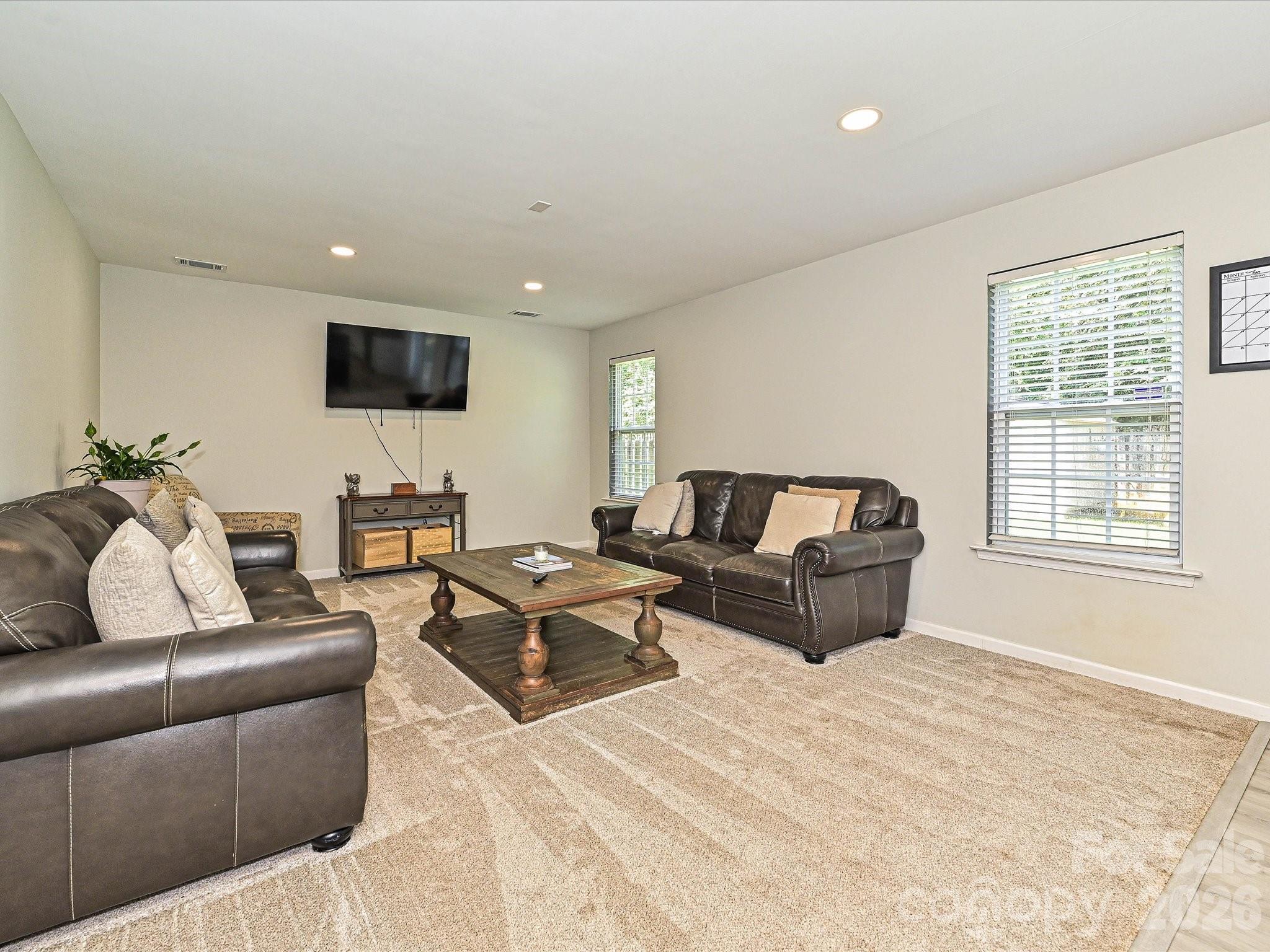 Family Room - 126 Rusty Nail Drive, Mooresville
