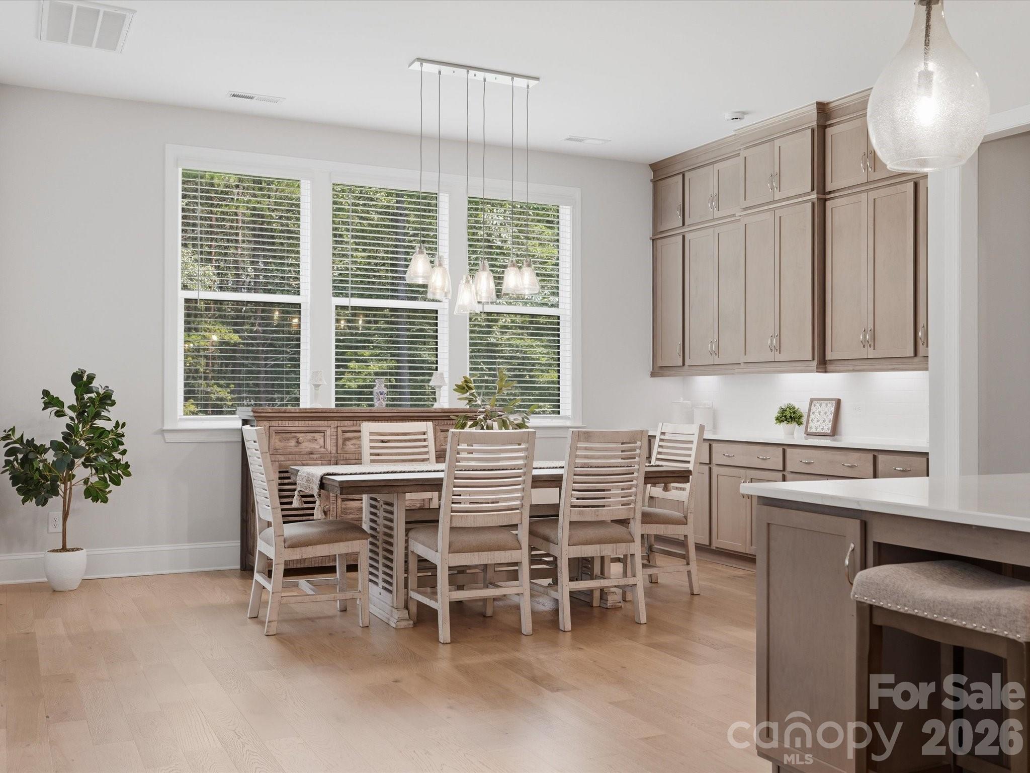 Single Family Residence at 574 Shepherd Lane, Clover, photo 7 of 33