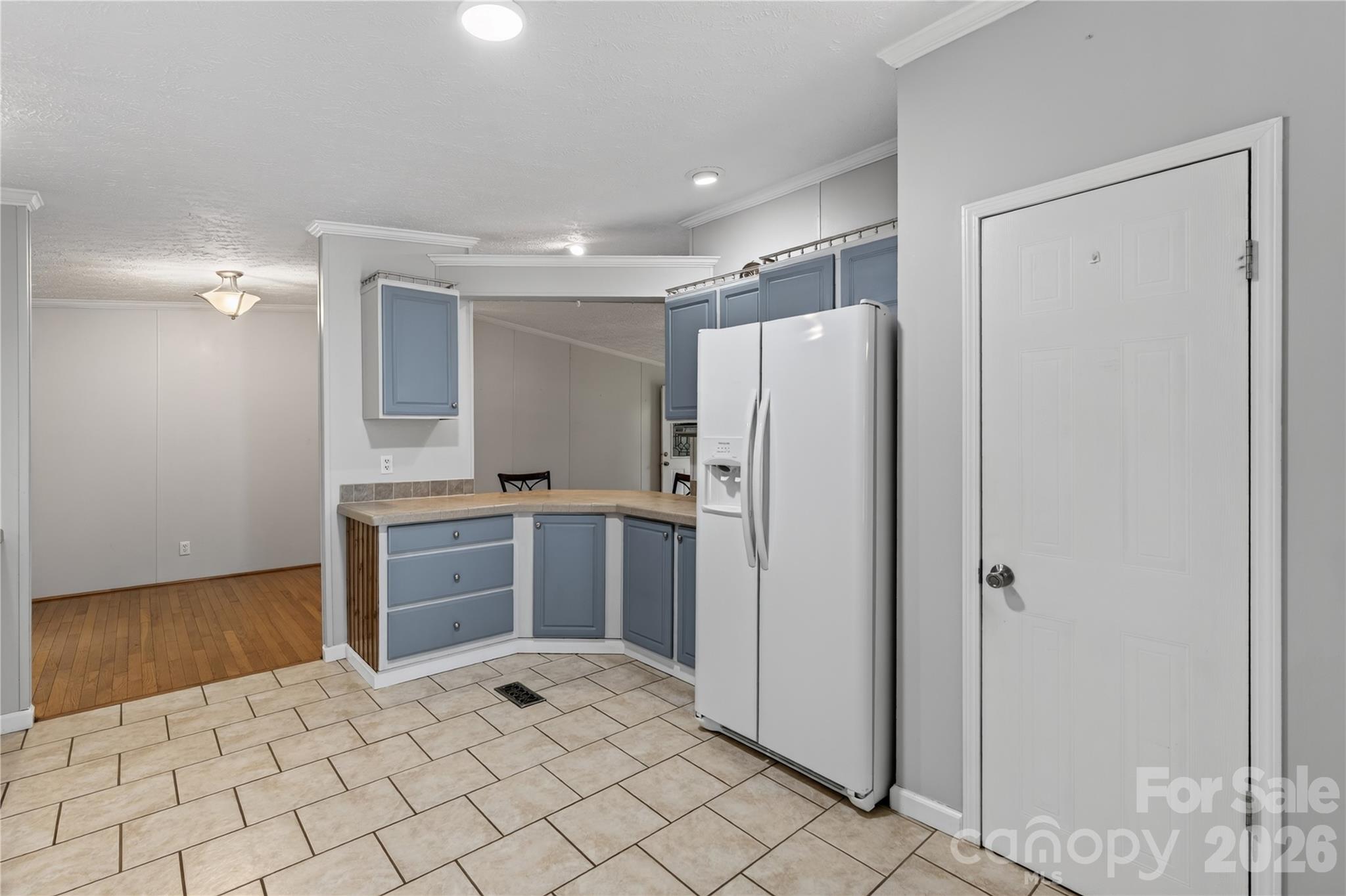 Kitchen - 146 Banks View Lane, Hendersonville