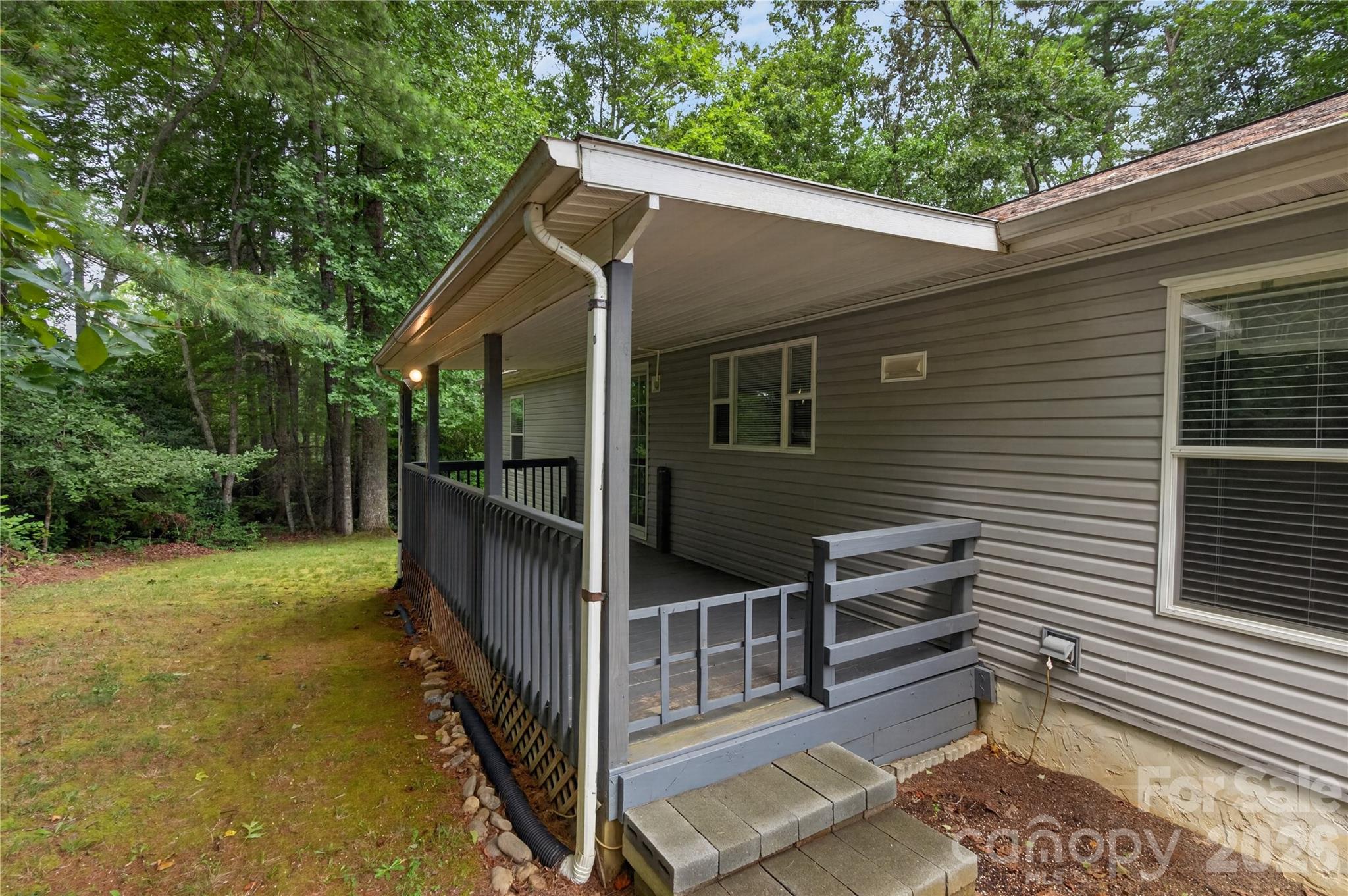 Single Family Residence at 146 Banks View Lane, Hendersonville, photo 40 of 47