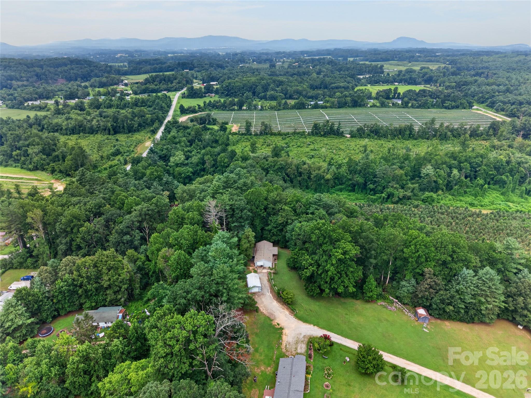 Single Family Residence at 146 Banks View Lane, Hendersonville, photo 47 of 47