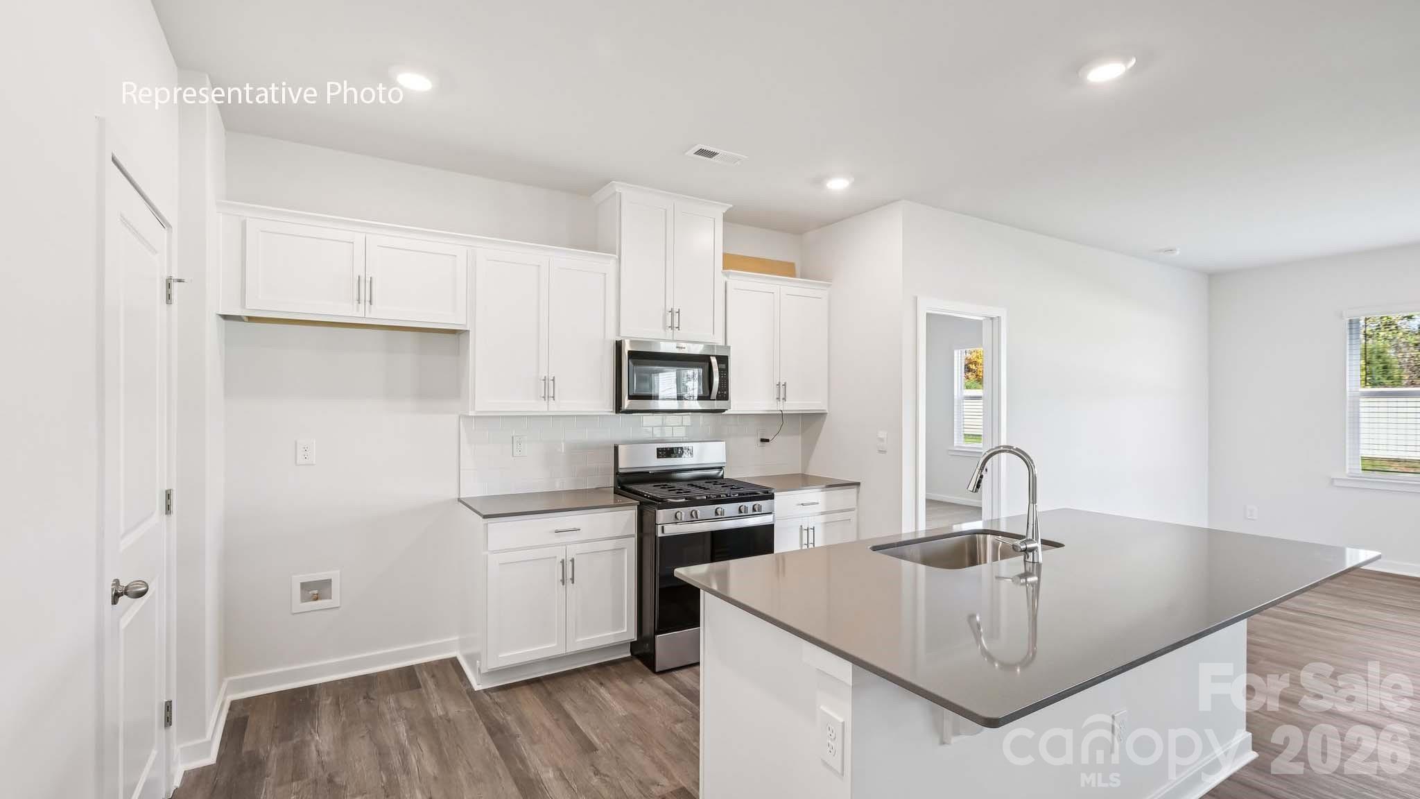 Single Family Residence at 402 Frozen Dream Drive, Salisbury, photo 10 of 43