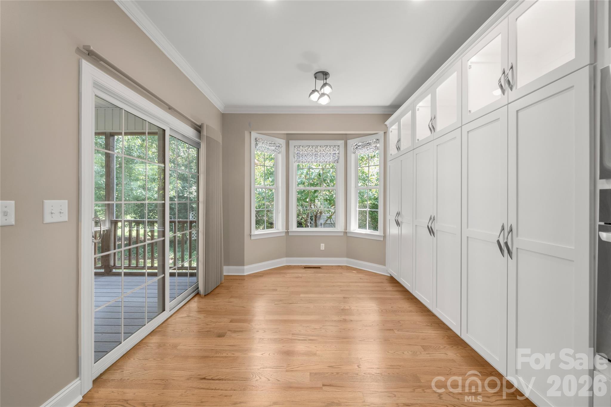 Single Family Residence at 14 Waterbury Court, Hendersonville, photo 23 of 48