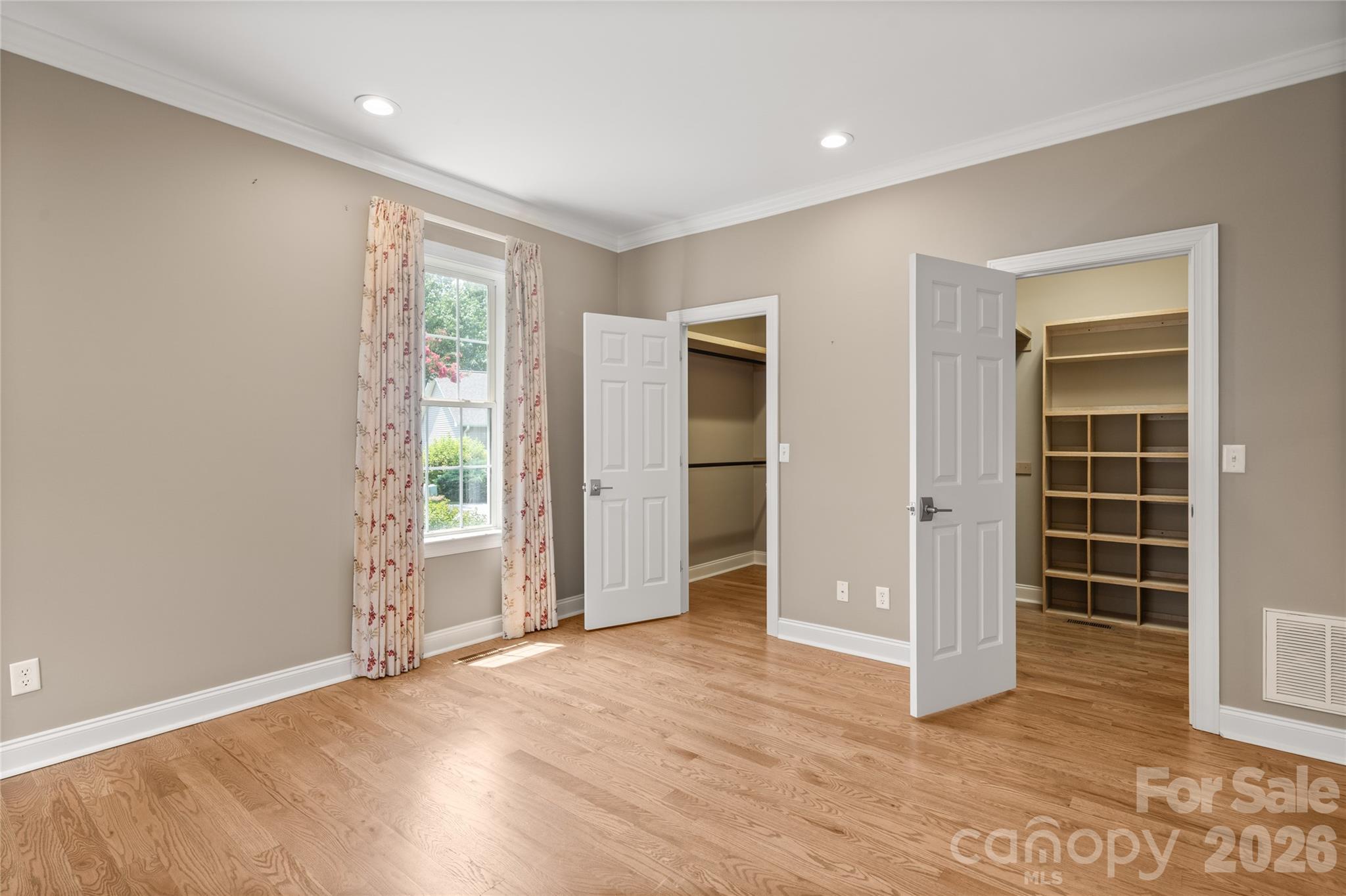 Single Family Residence at 14 Waterbury Court, Hendersonville, photo 28 of 48