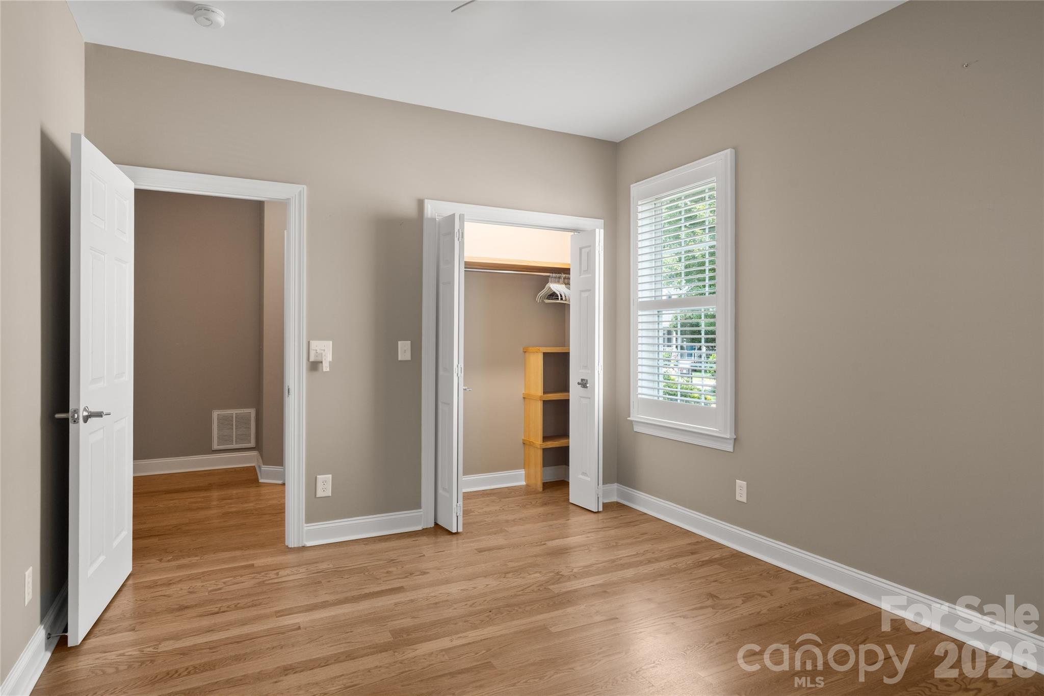 Single Family Residence at 14 Waterbury Court, Hendersonville, photo 38 of 48