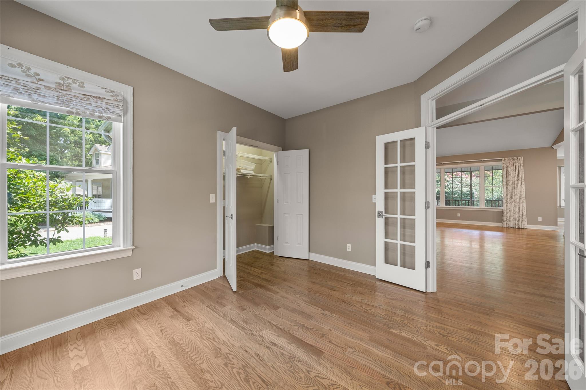 Single Family Residence at 14 Waterbury Court, Hendersonville, photo 33 of 48