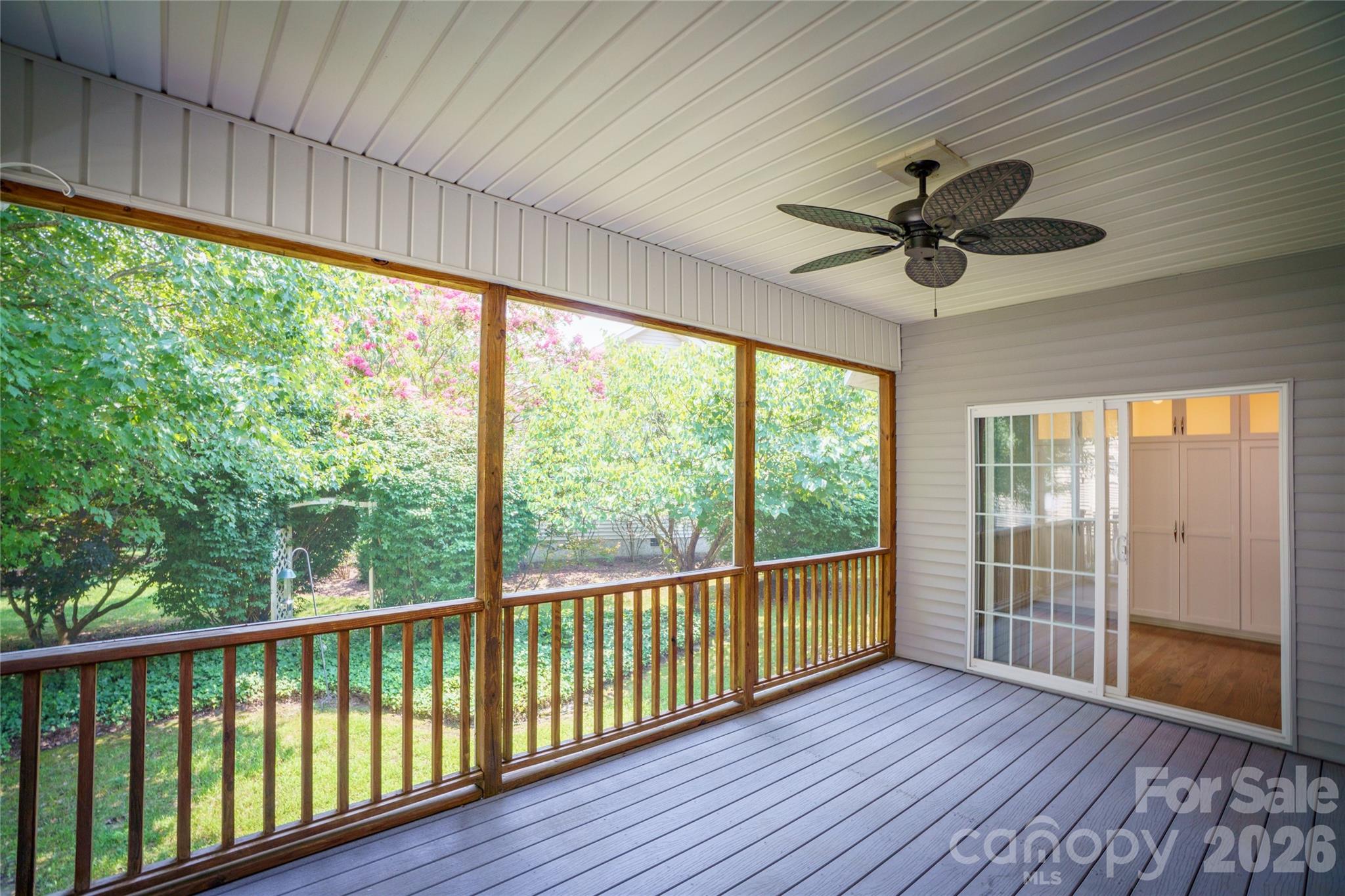 Single Family Residence at 14 Waterbury Court, Hendersonville, photo 39 of 48
