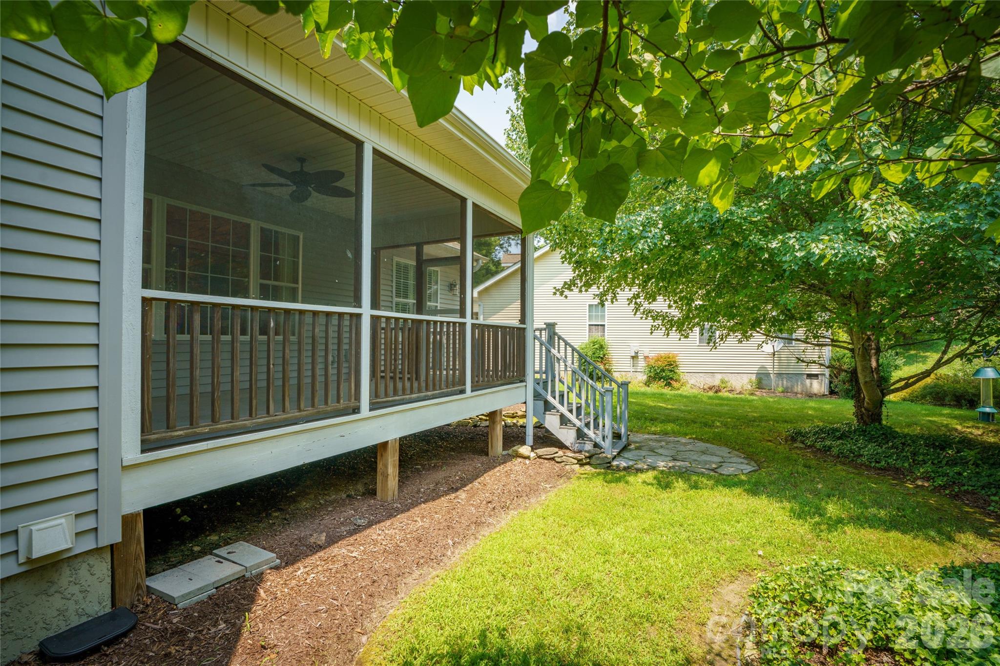 Single Family Residence at 14 Waterbury Court, Hendersonville, photo 41 of 48