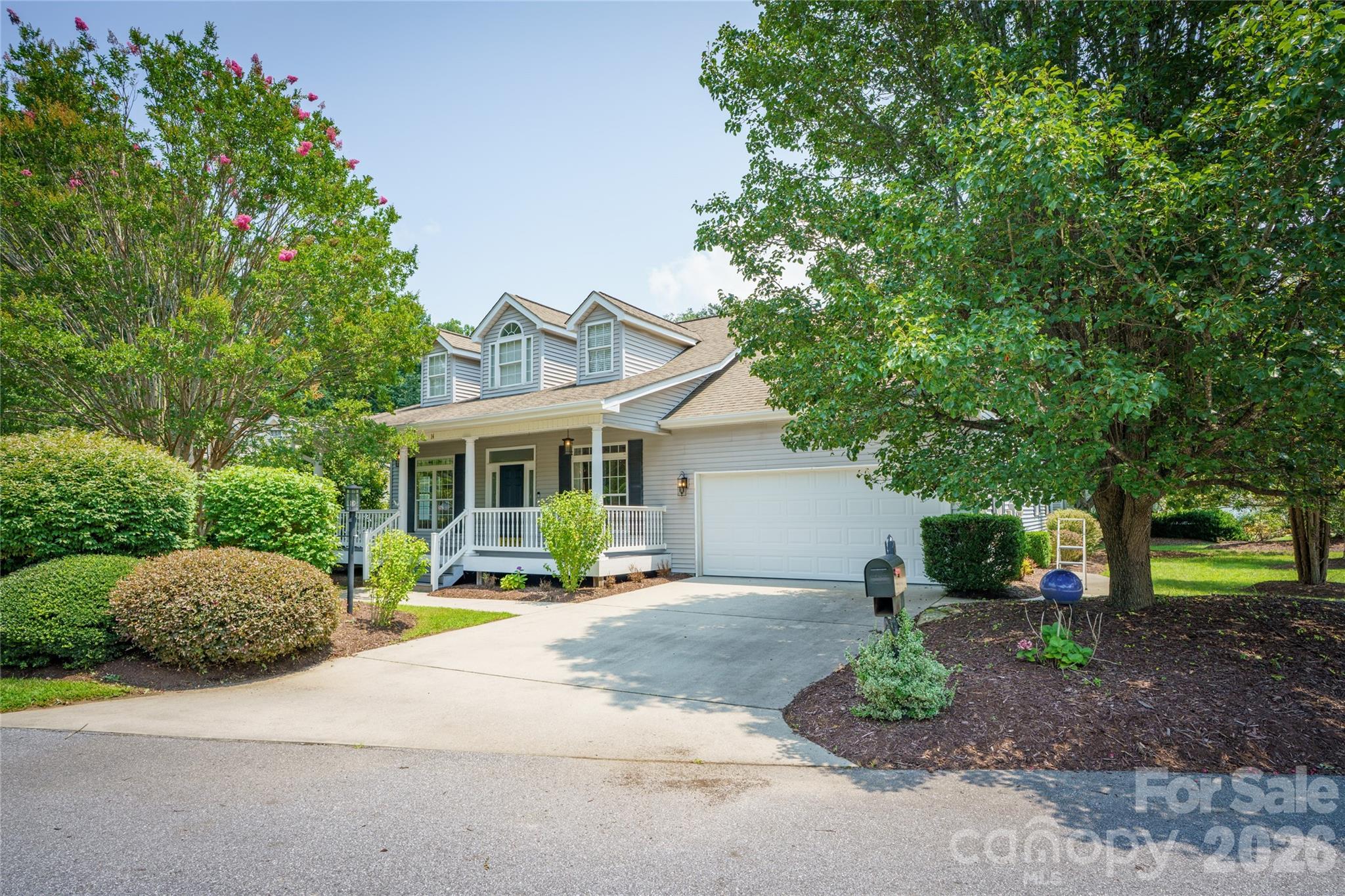Single Family Residence at 14 Waterbury Court, Hendersonville, photo 45 of 48