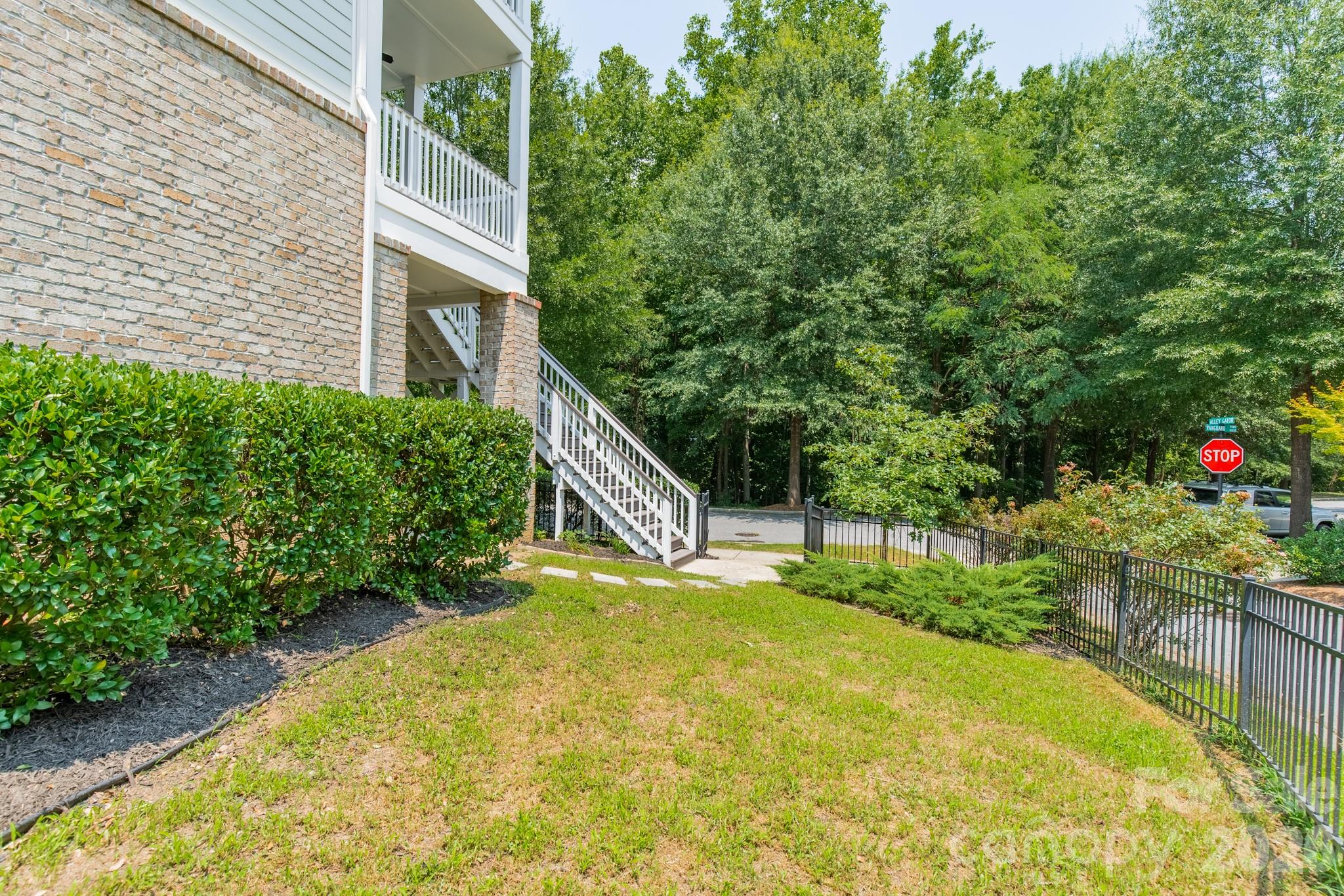 Single Family Residence at 10236 Vanguard Parkway, Huntersville, photo 39 of 44
