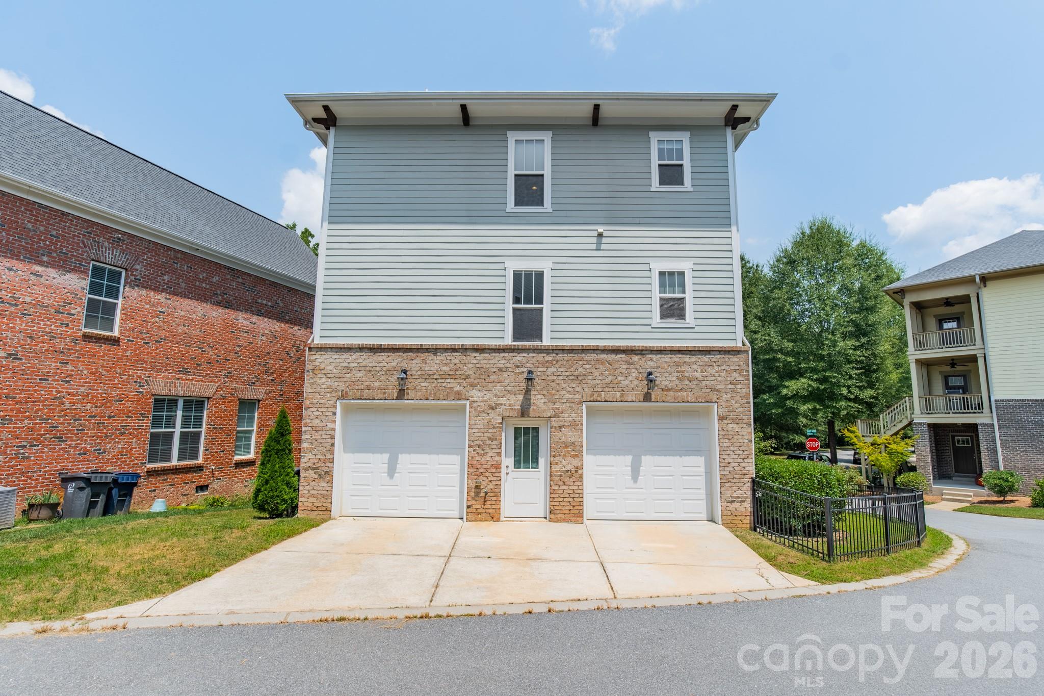 Single Family Residence at 10236 Vanguard Parkway, Huntersville, photo 40 of 44