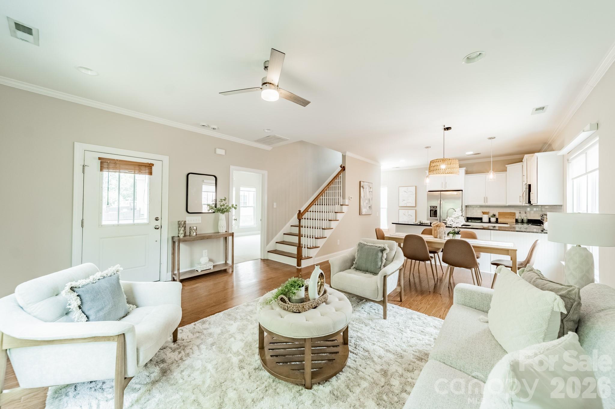 Single Family Residence at 10236 Vanguard Parkway, Huntersville, photo 4 of 44