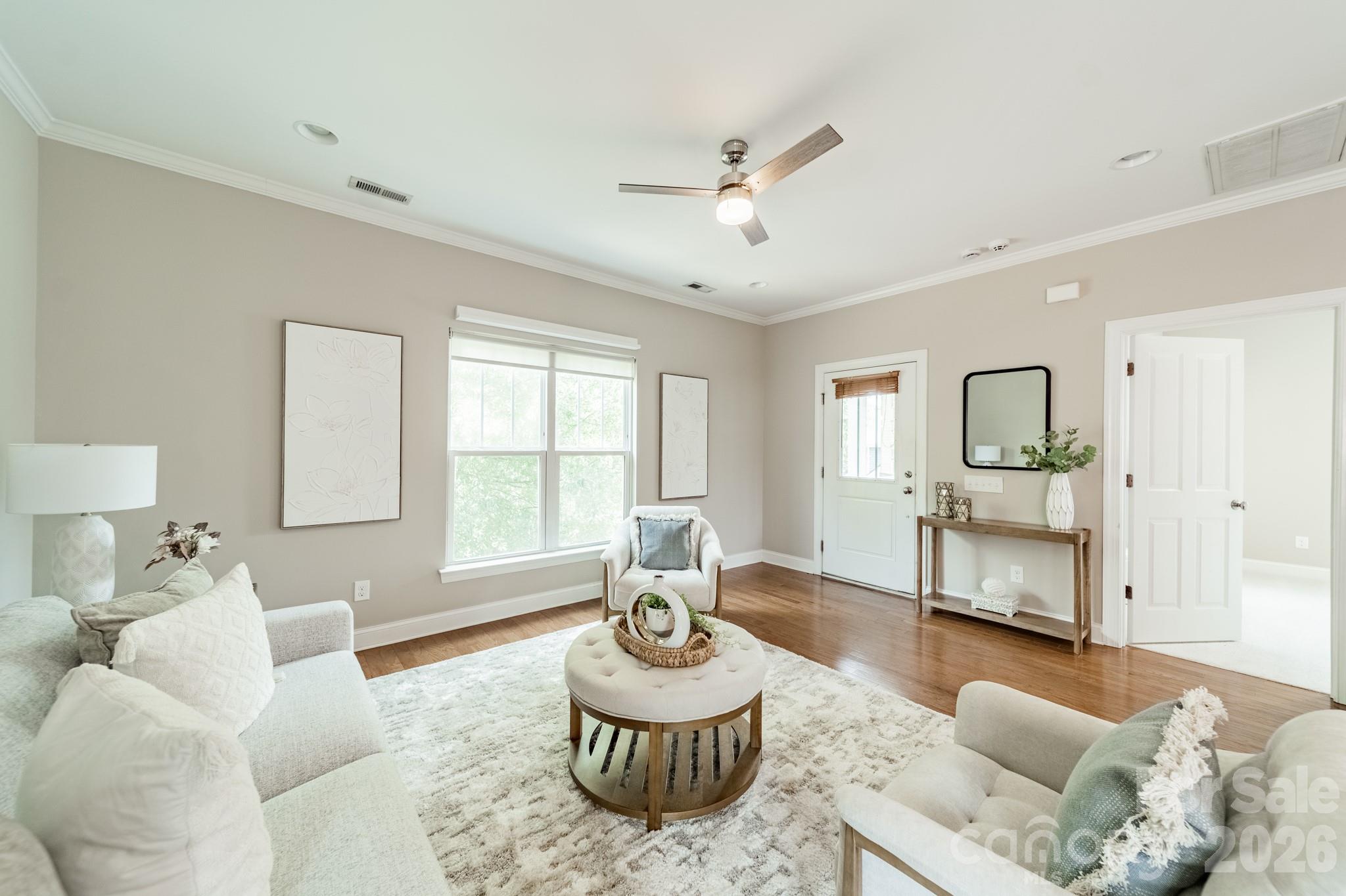 Single Family Residence at 10236 Vanguard Parkway, Huntersville, photo 5 of 44