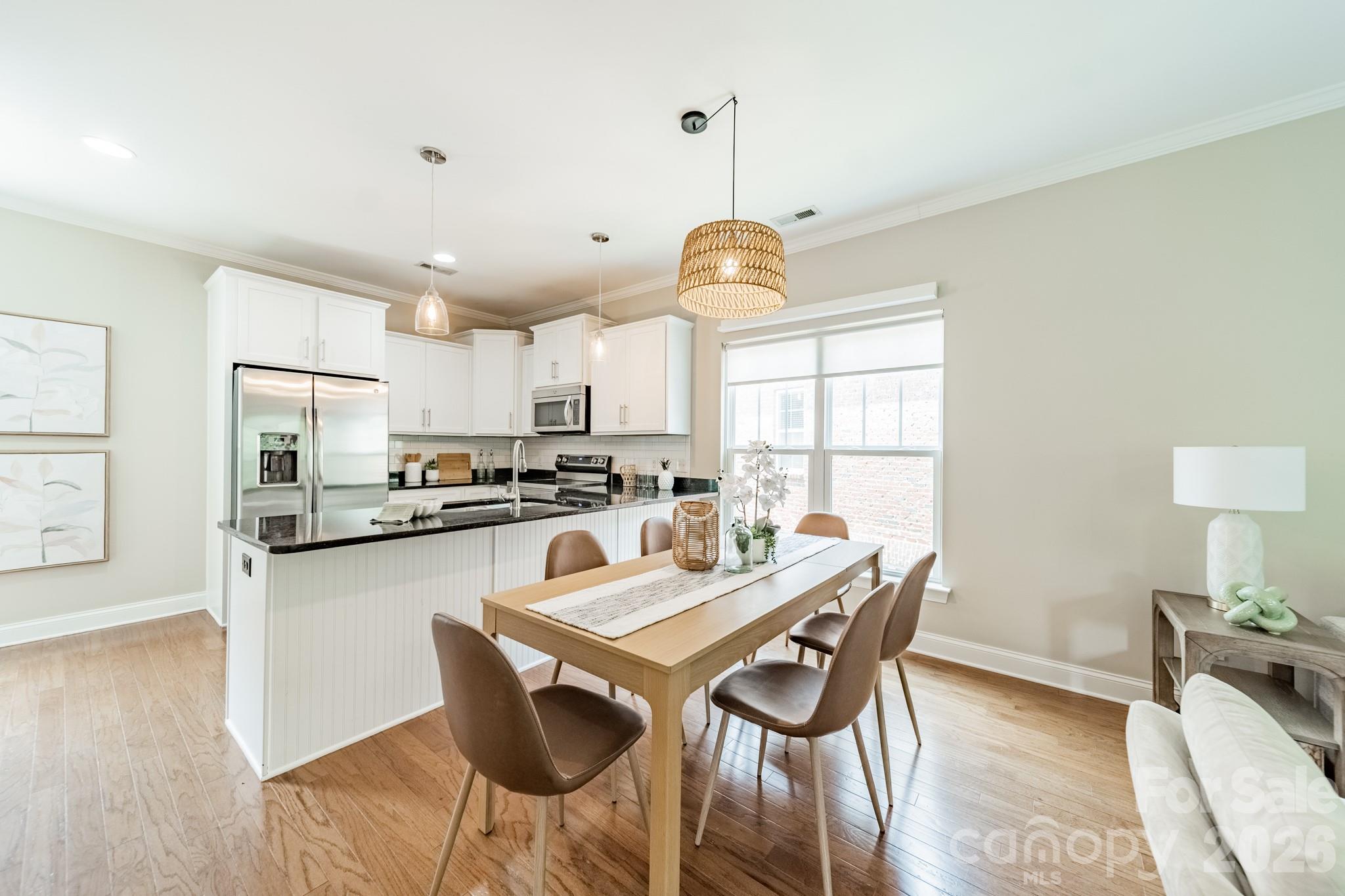 Single Family Residence at 10236 Vanguard Parkway, Huntersville, photo 11 of 44