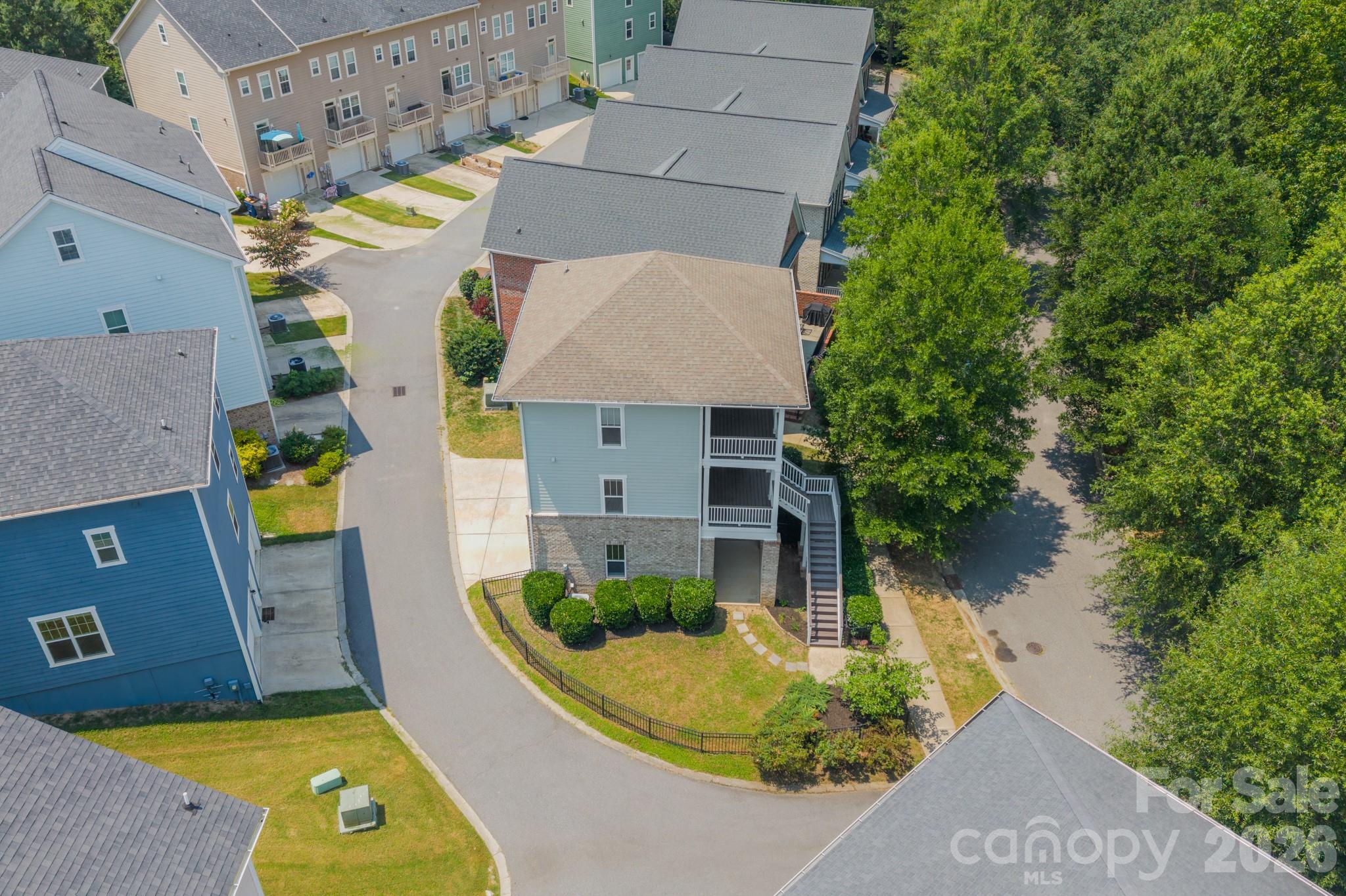 Single Family Residence at 10236 Vanguard Parkway, Huntersville, photo 41 of 44