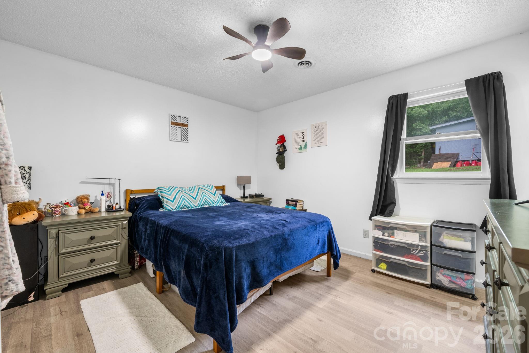 Primary Bedroom - 5149 Bloomfield Estate, Granite Falls