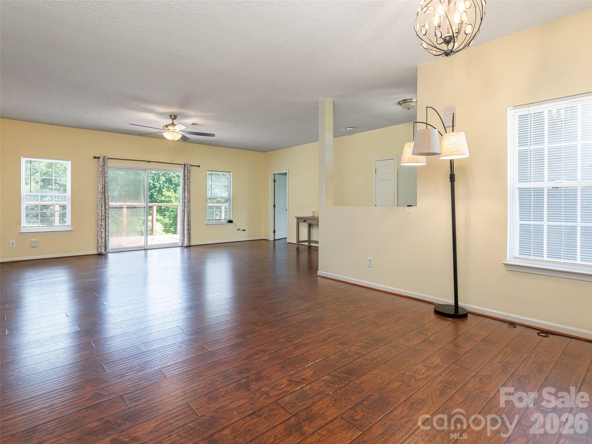 Wonderfully sunlit rooms - 10 Ashe Road, Candler