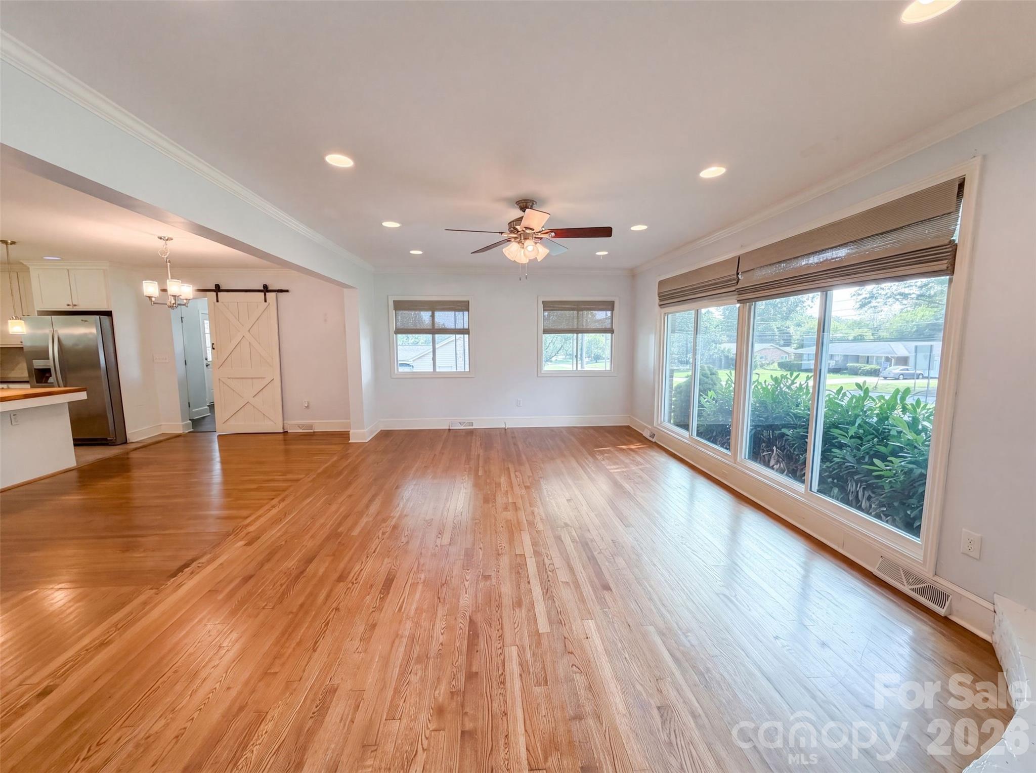 Single Family Residence at 1605 Auten Road, Gastonia, photo 3 of 18