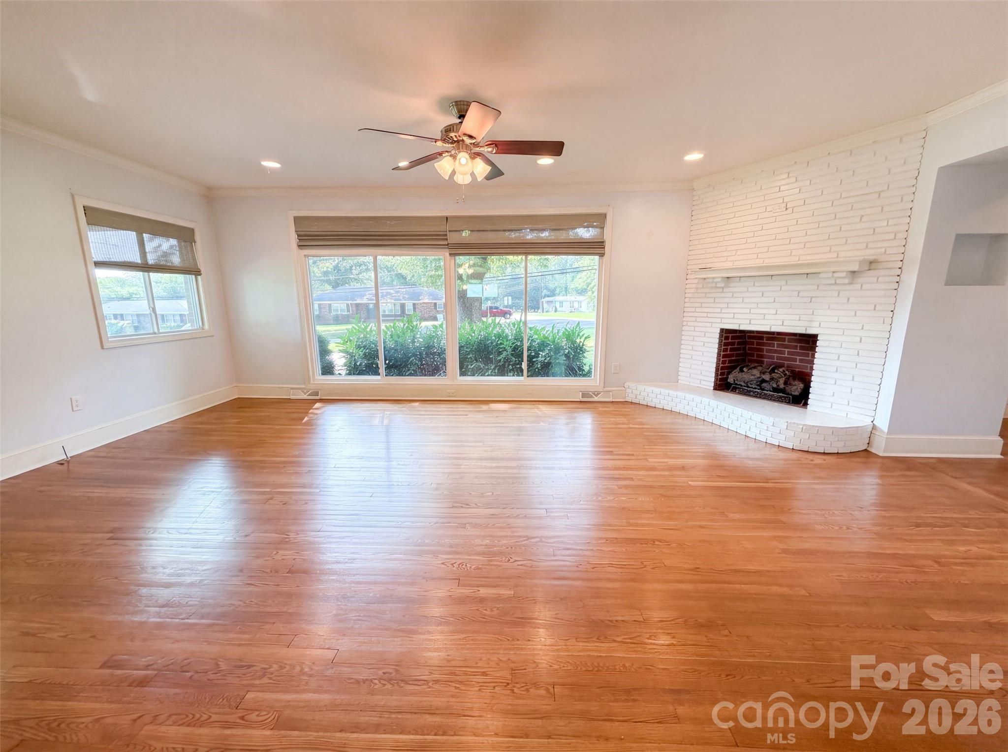 Single Family Residence at 1605 Auten Road, Gastonia, photo 6 of 18