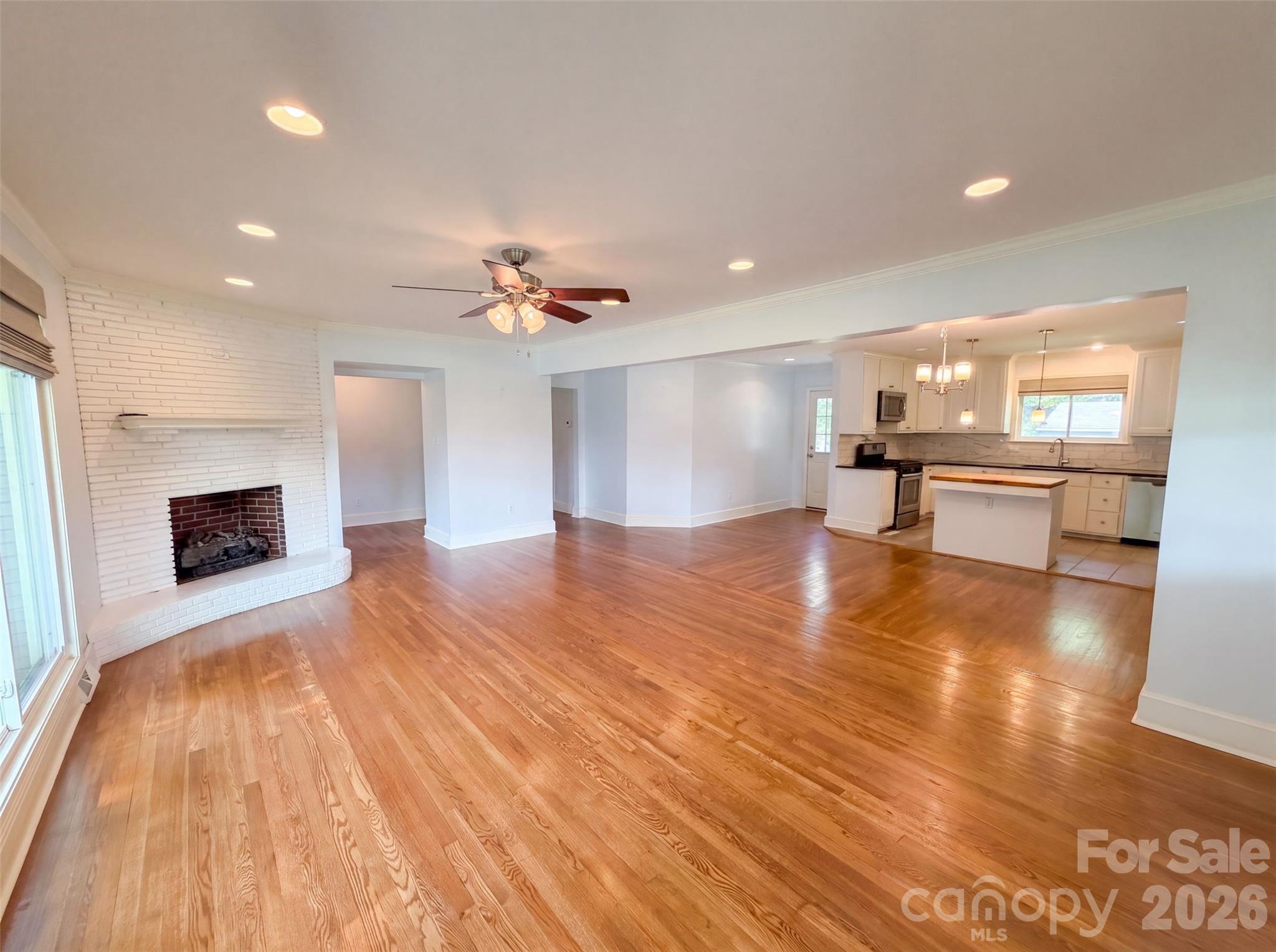 Single Family Residence at 1605 Auten Road, Gastonia, photo 8 of 18