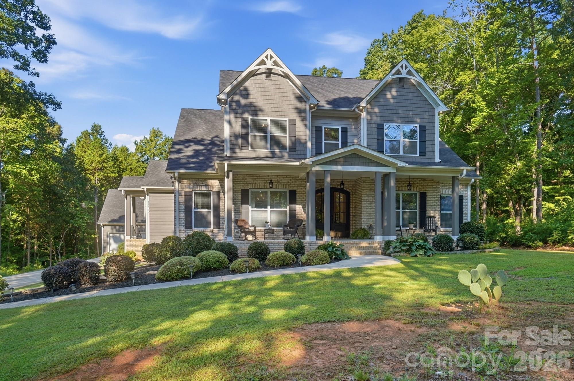 Single Family Residence at 1500 Billy Howey Road, Waxhaw, photo 2 of 48