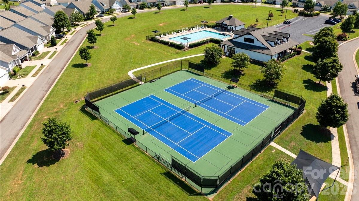 Tennis/pickle ball courts - 11222 Island View Lane, Lancaster