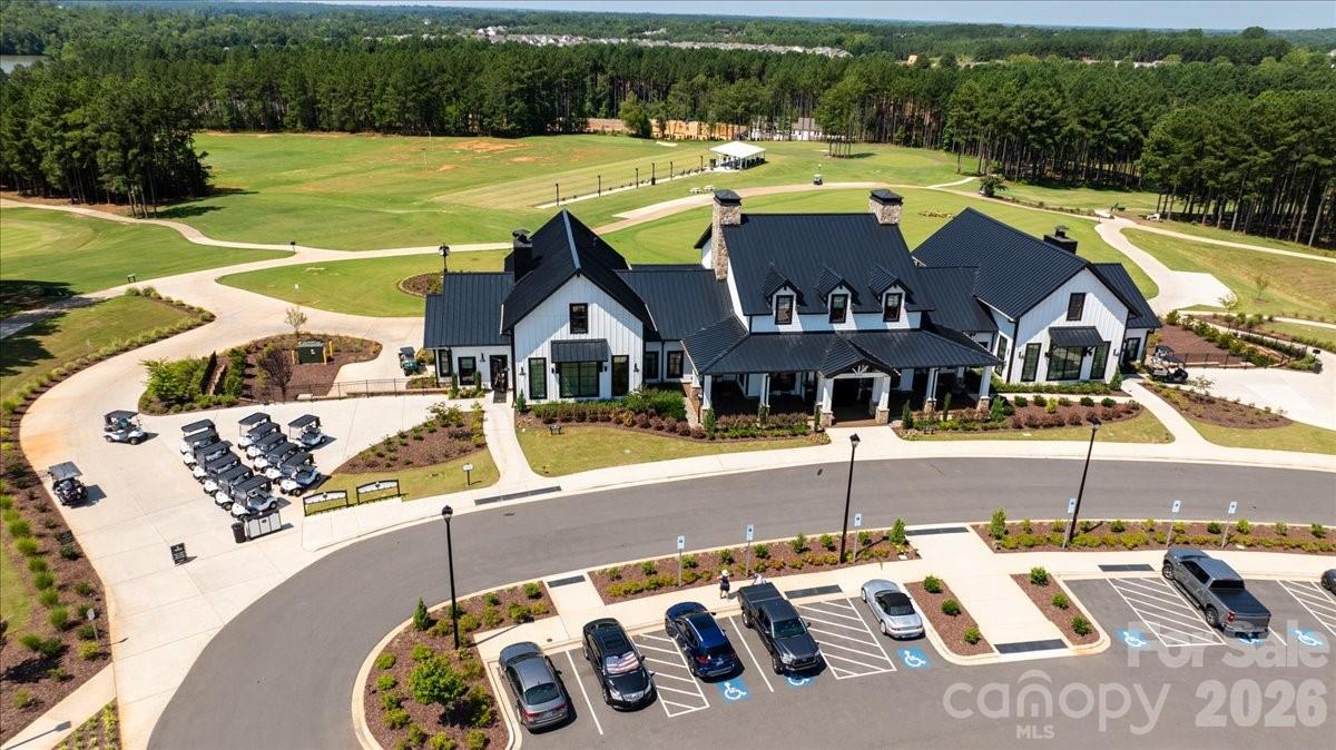 Brickwood Restaurant and Edgewater Golf Club - 11222 Island View Lane, Lancaster